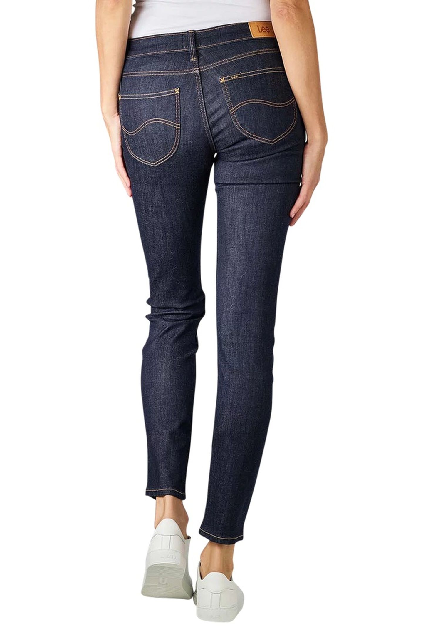SCARLETT RINSE JEANS 3