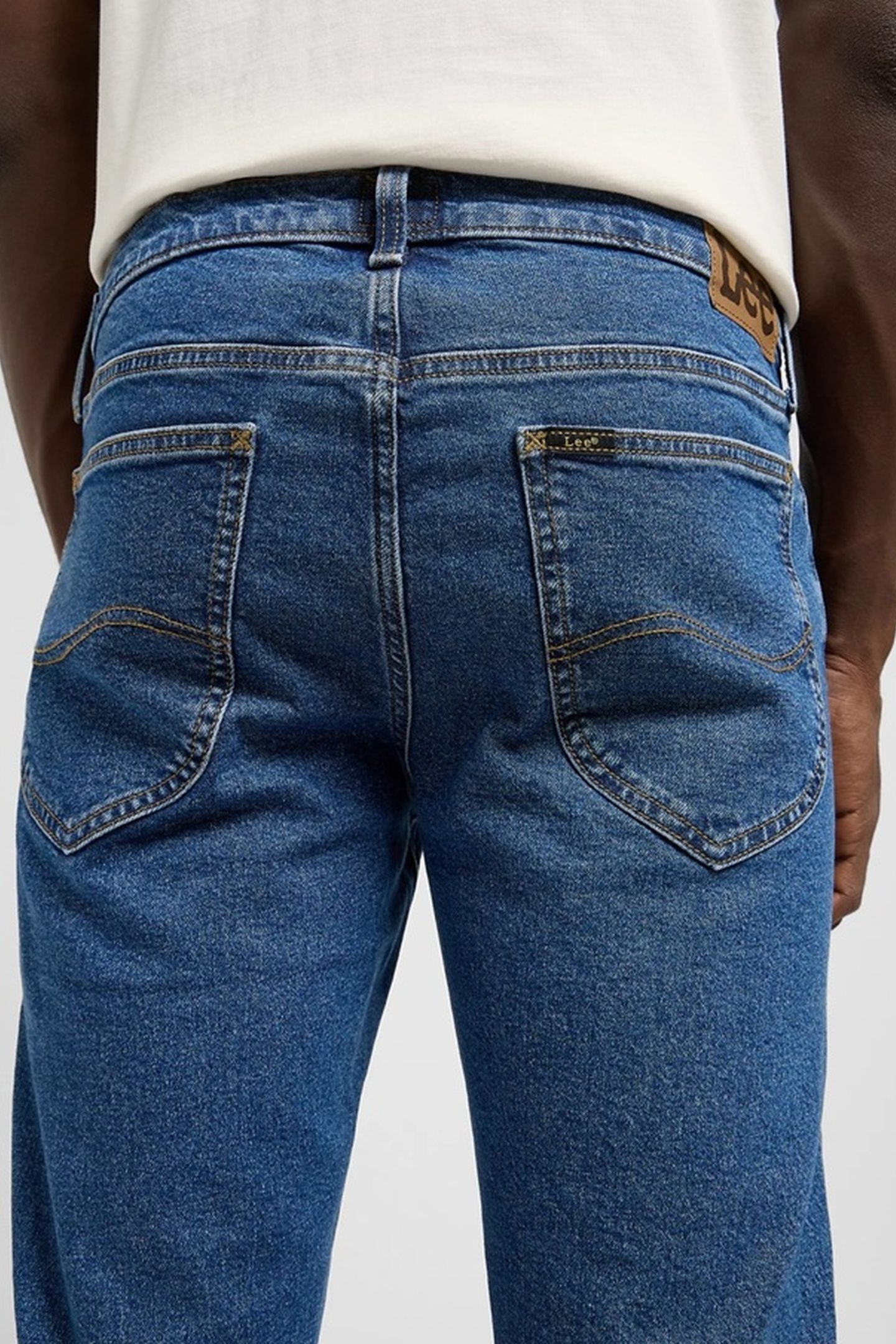DAREN BELMONT JEANS 5