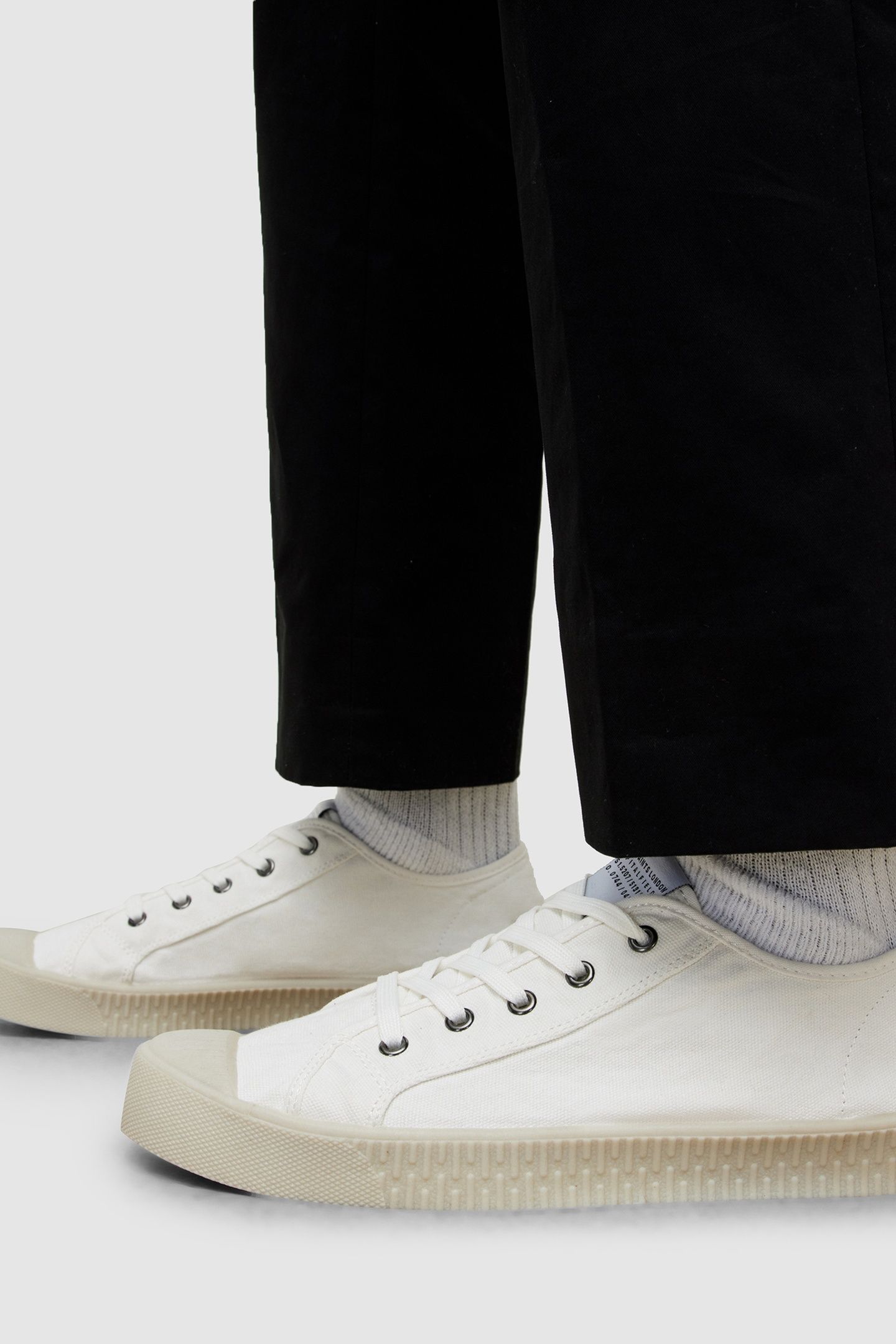 MEM LOW TOP WHITE 2