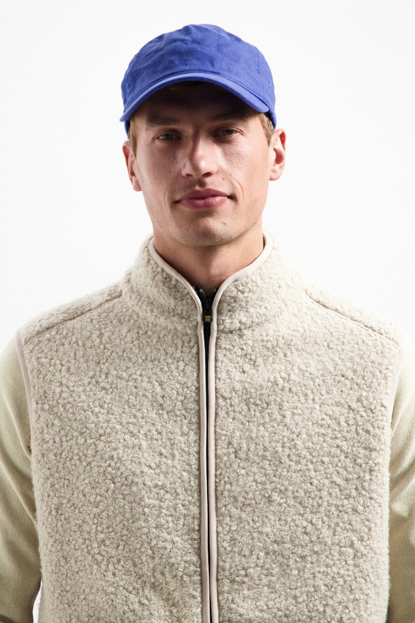 SWEATER VEST FULL ZIP TEDDY SLEEVE LESS SAND 2