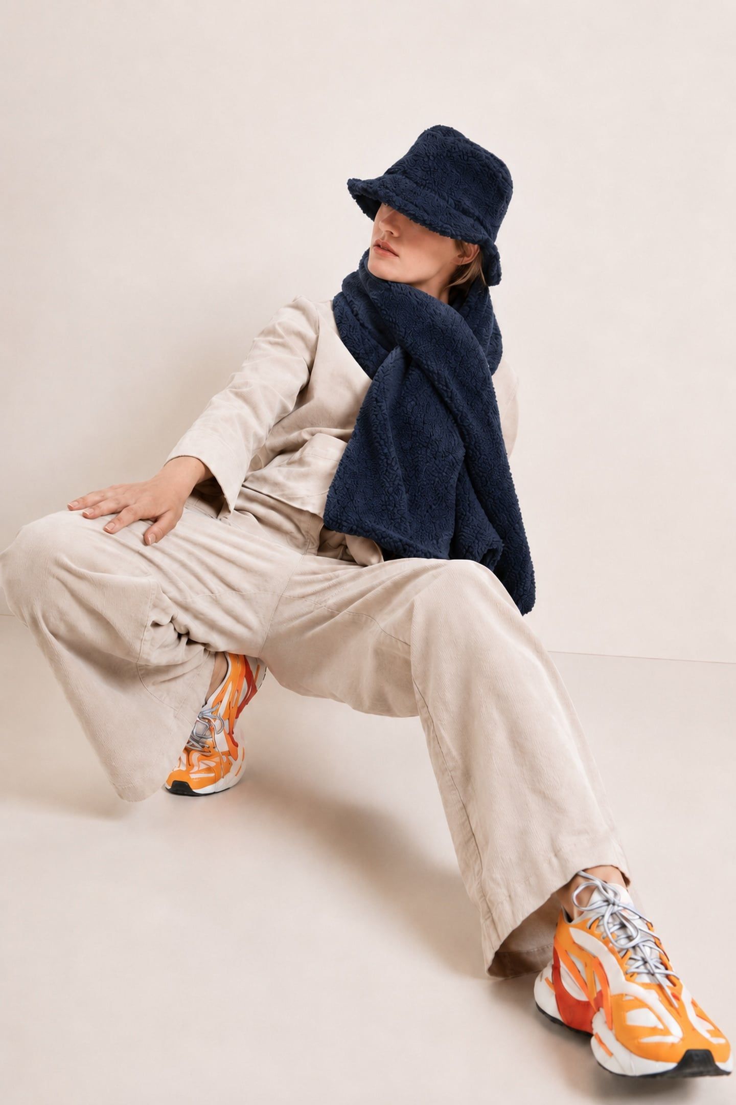 SHERPA SCARF NAVY 3