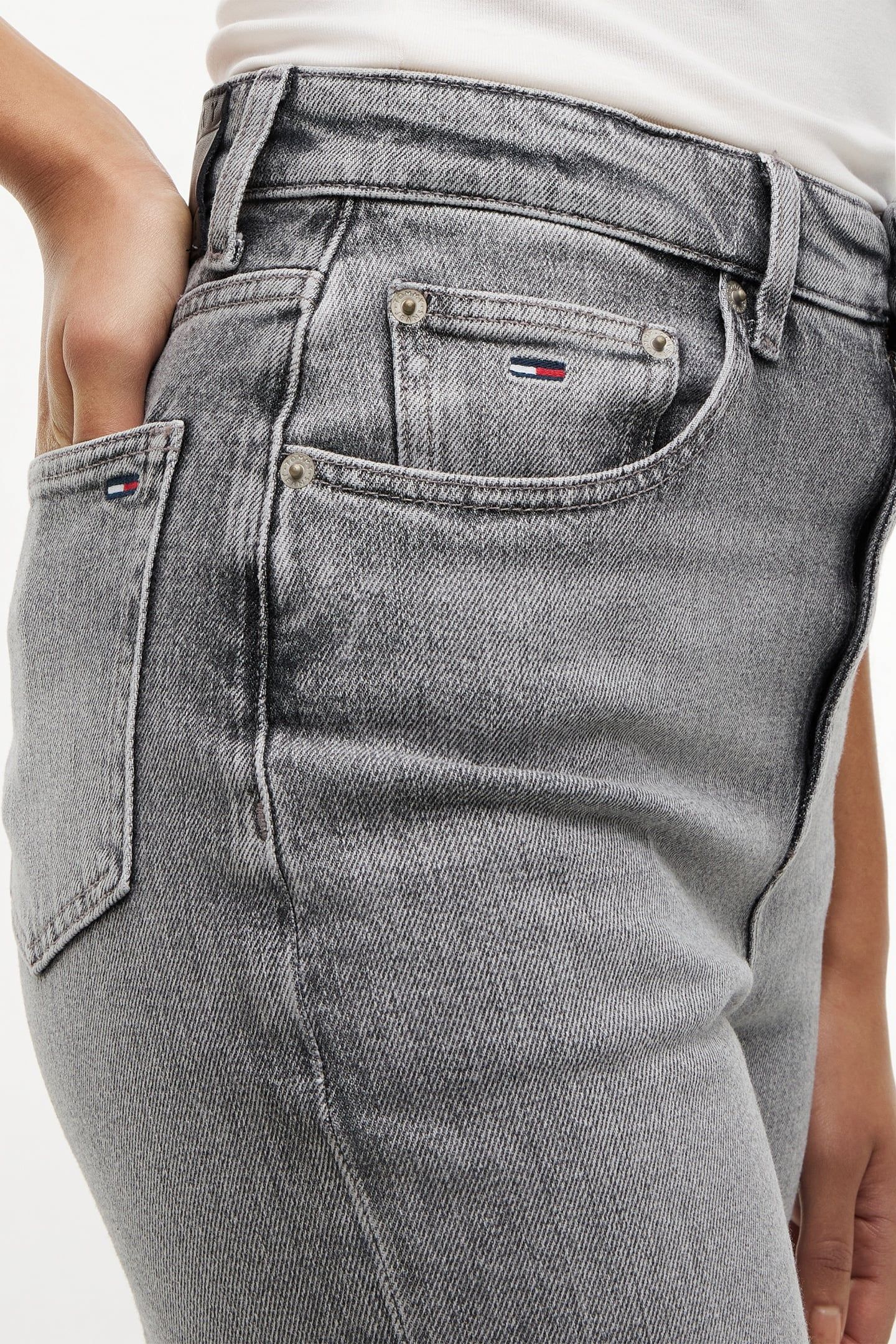 MOM JEAN TAPERED DENIM GREY 5