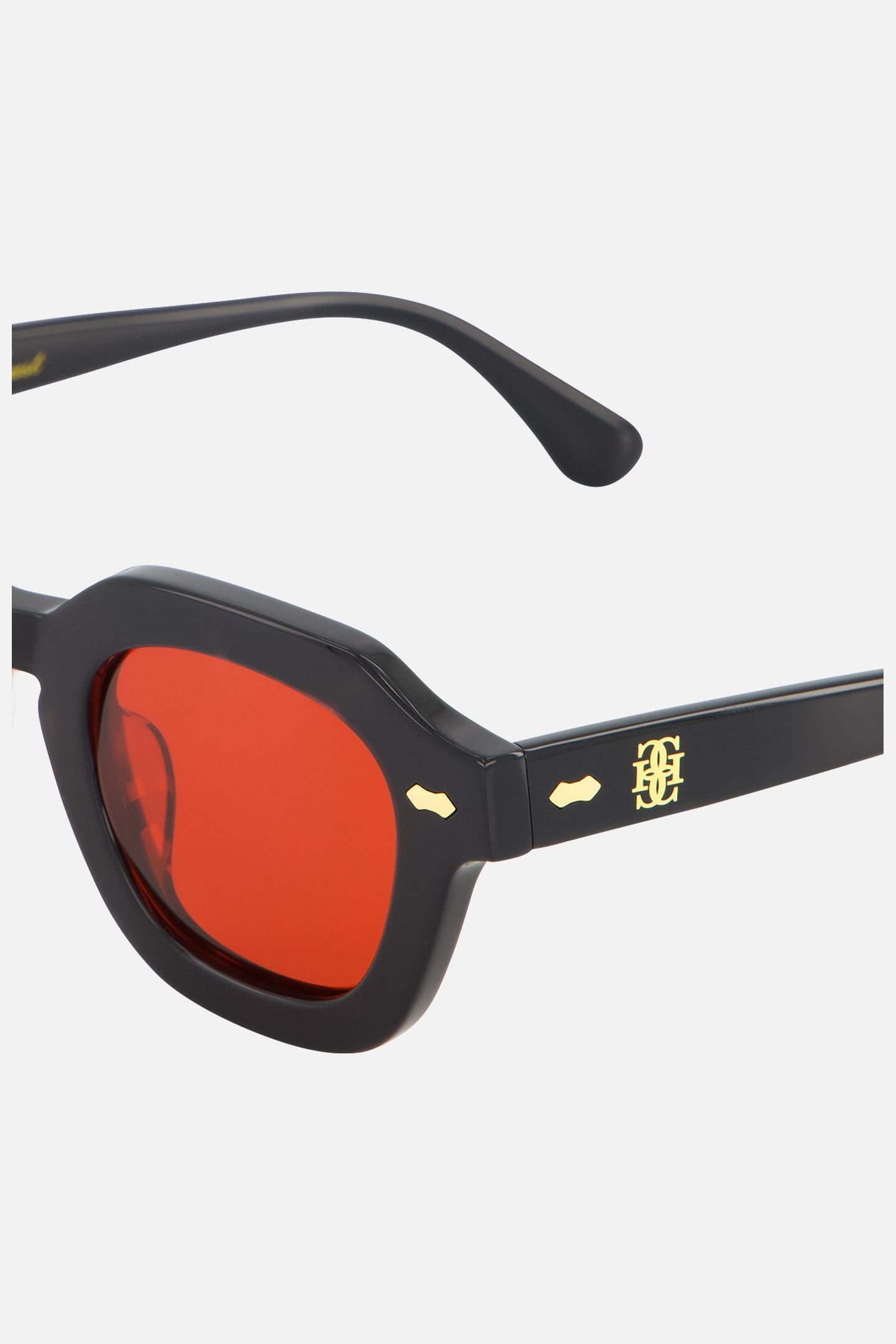 THE GLASS BLACK AND RED 3