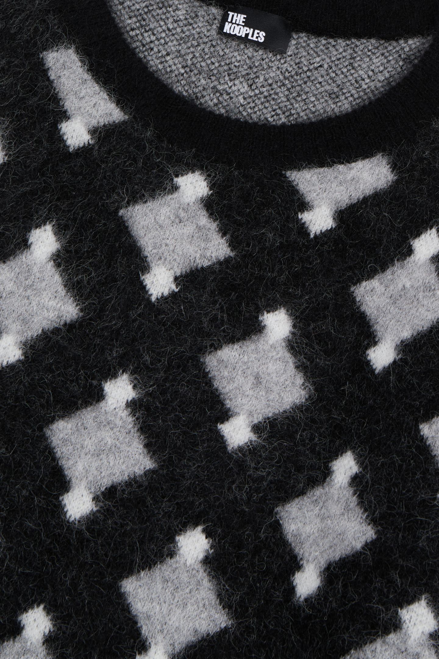 PULL COL ROUND BLACK GREY WHITE 10