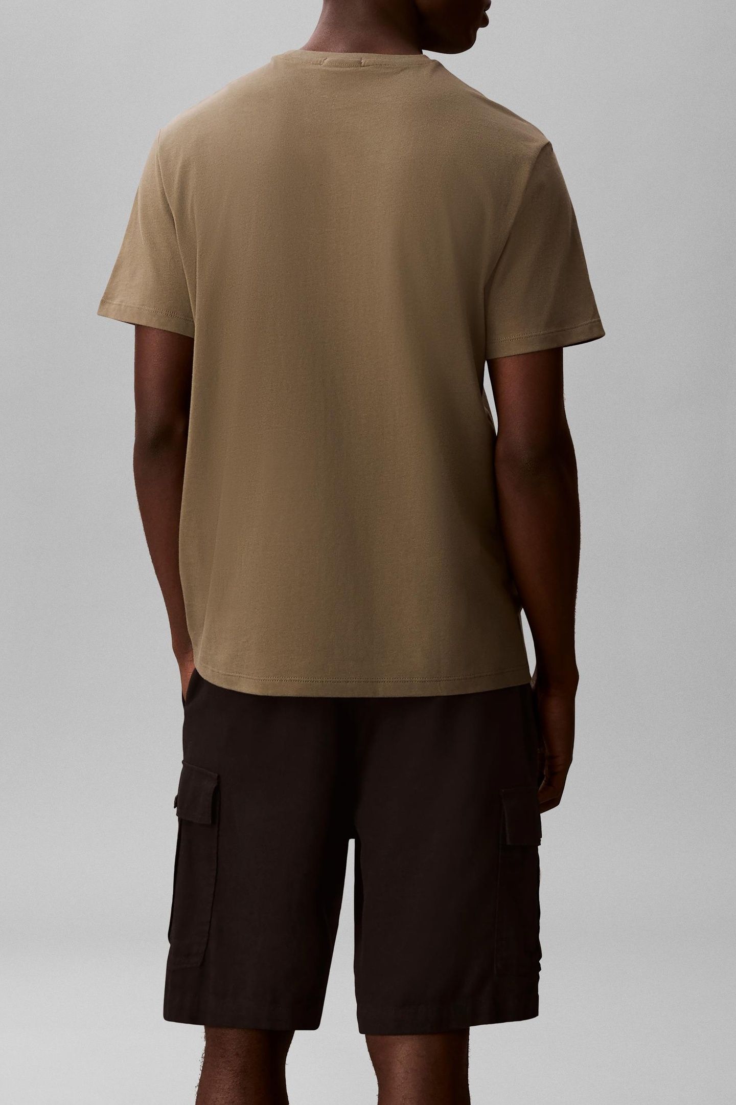 SS MICRO LOGO CREWNECK DUSTY OLIVE 2