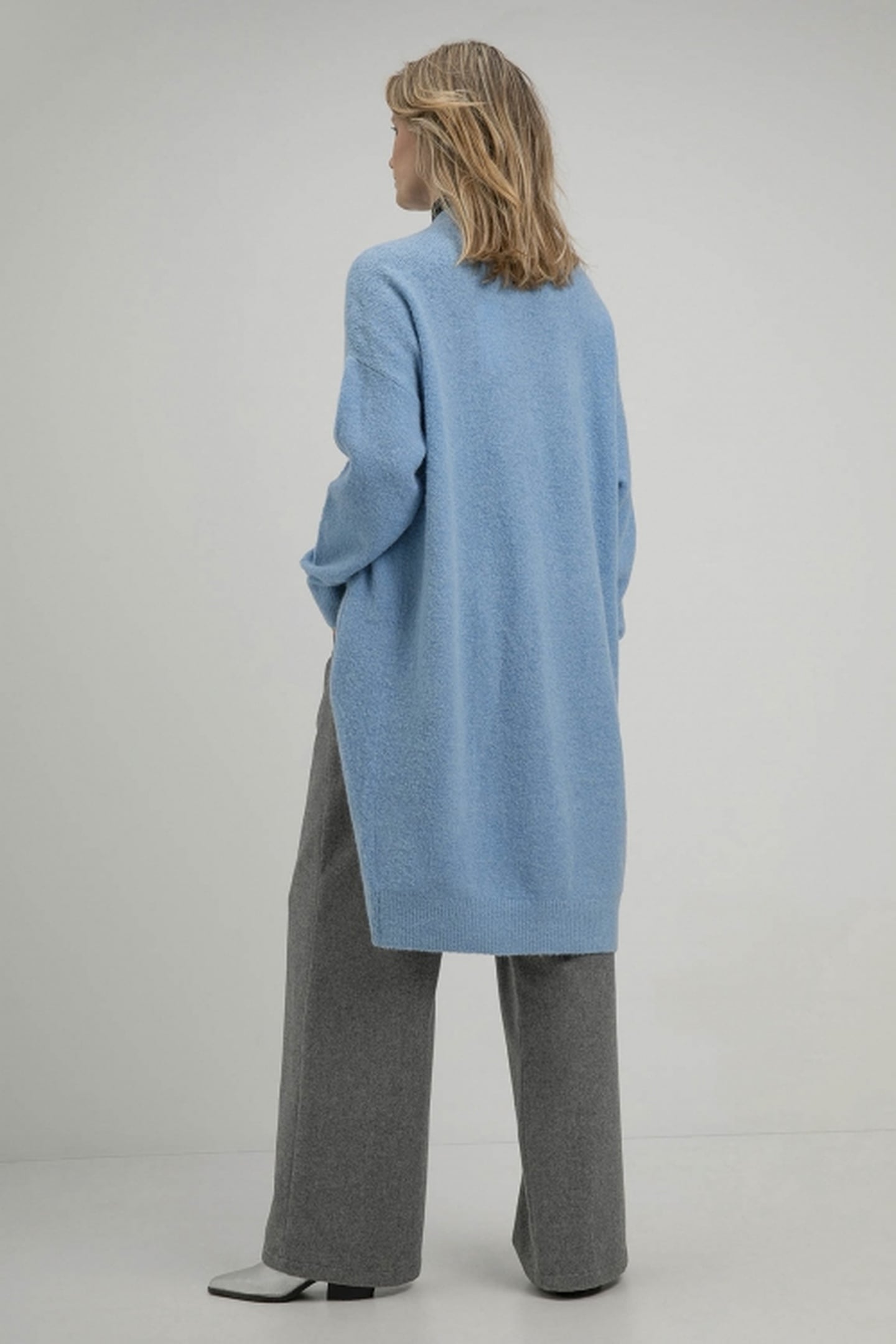 SJOUKJE CARDIGAN ICE BLUE 3