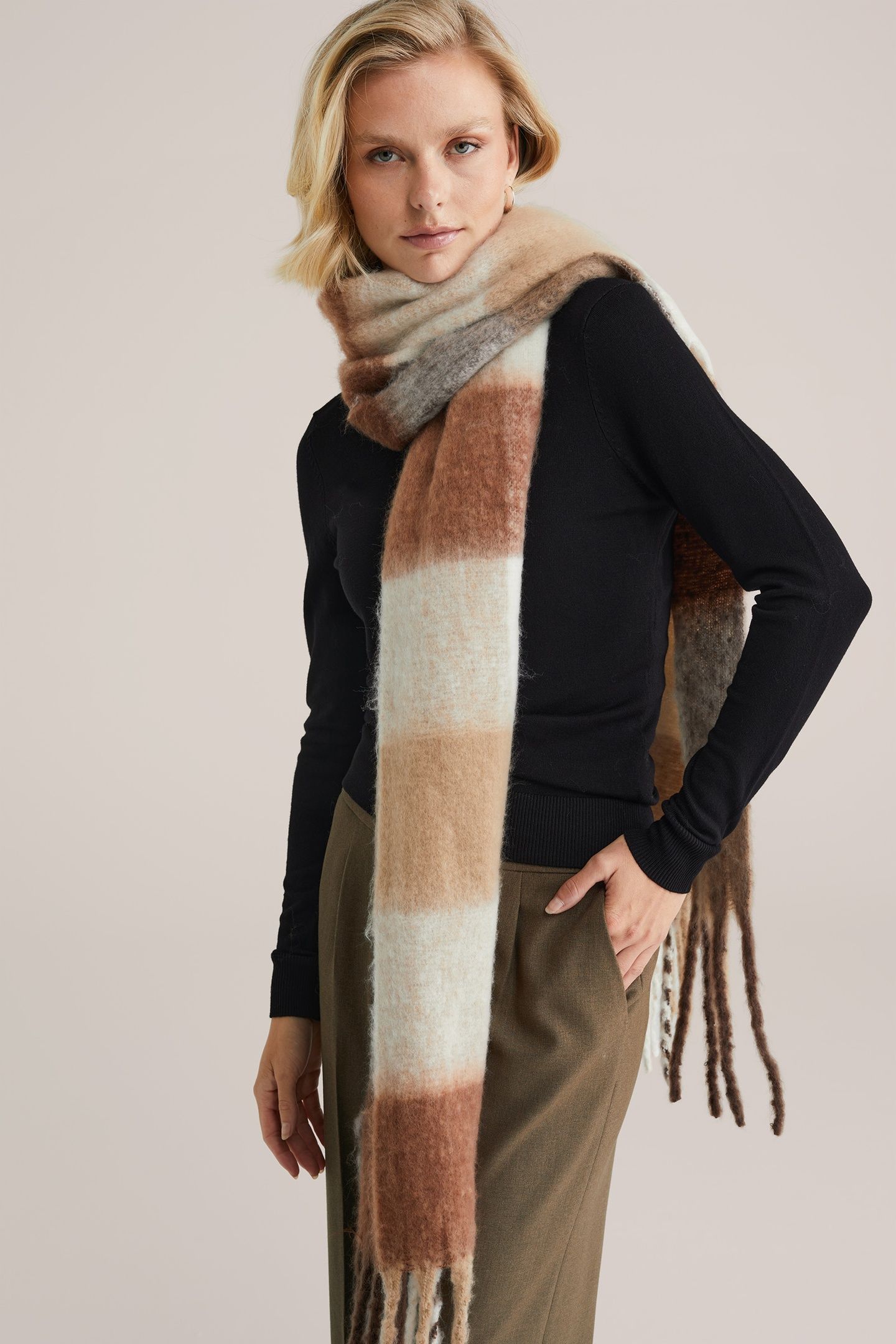 SCARF OUTDOOR GREY 1