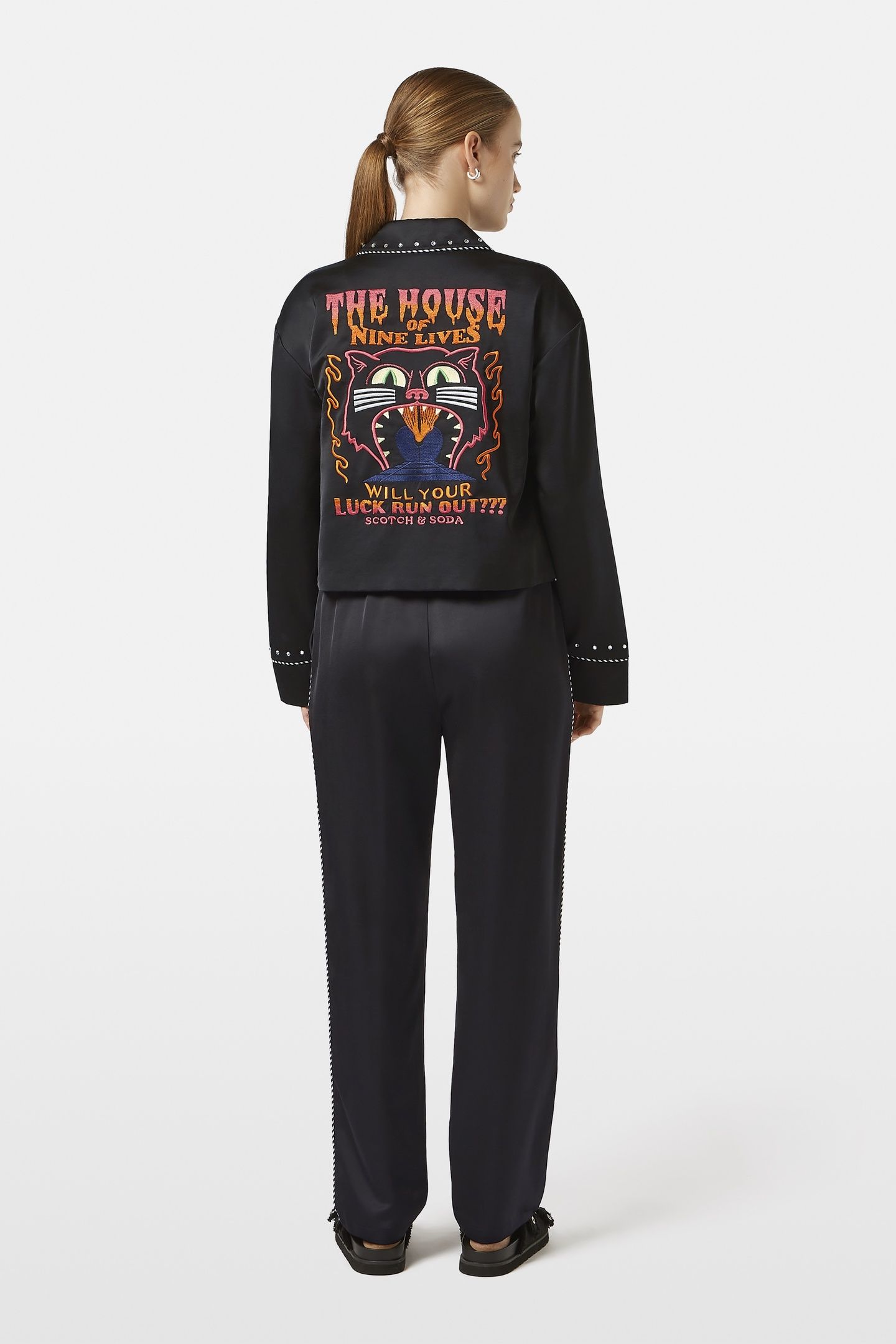 SOUVENIR EMBROIDERY JACKET BLACK 3