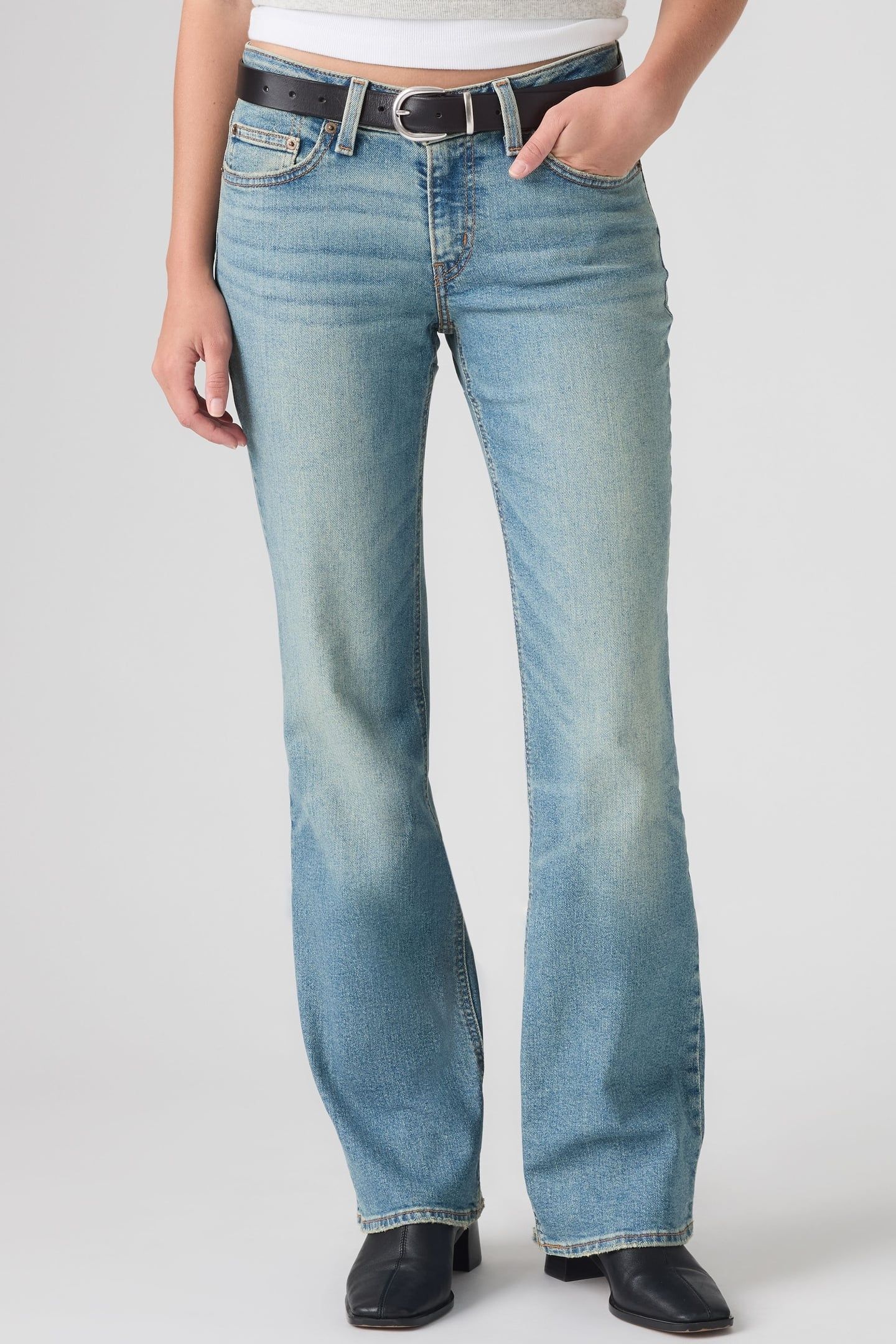 SUPERLOW BOOTCUT JEANS 2