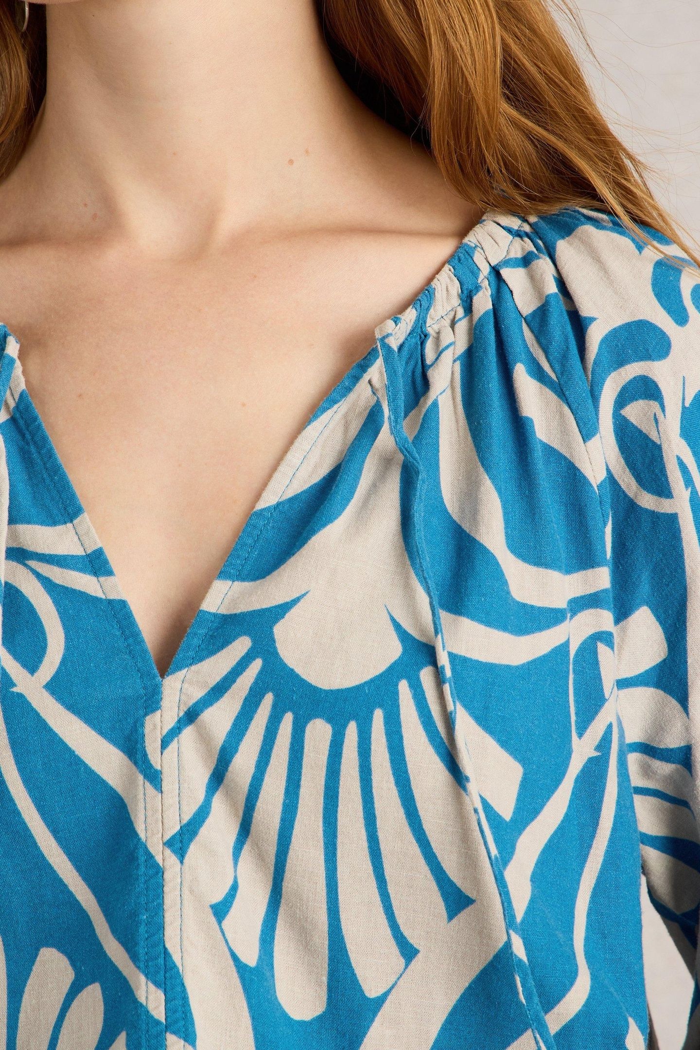 MARLEY LINEN BLEND TOP BLUE PRINT 6
