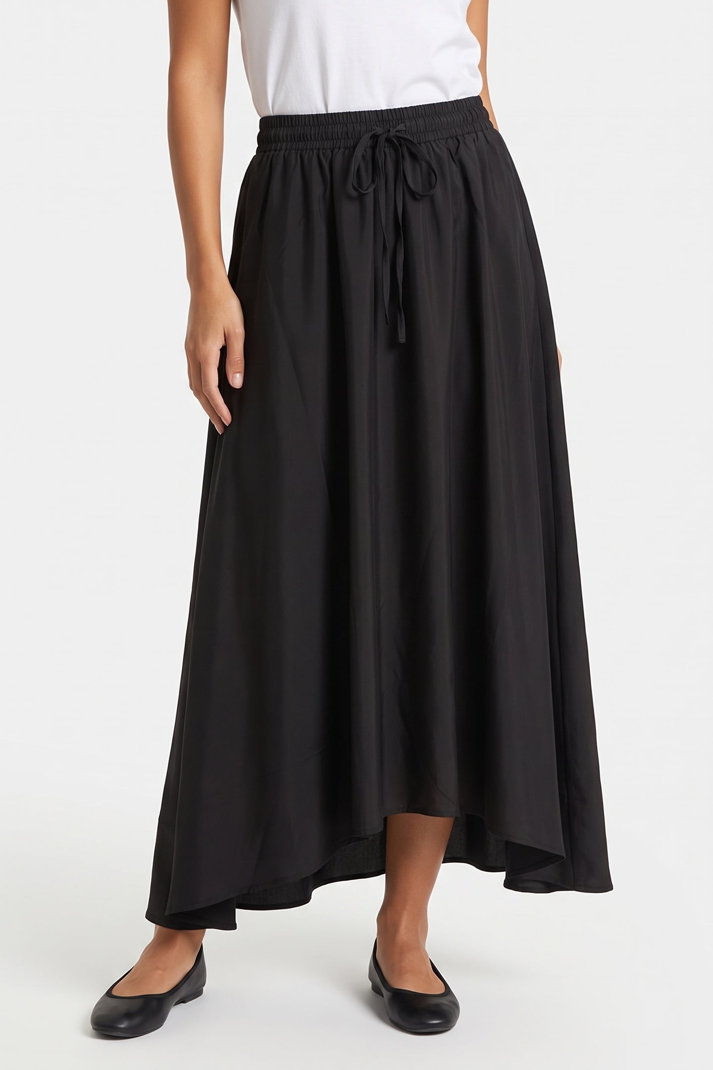 JENNIS SATIN SKIRT BLACK 1