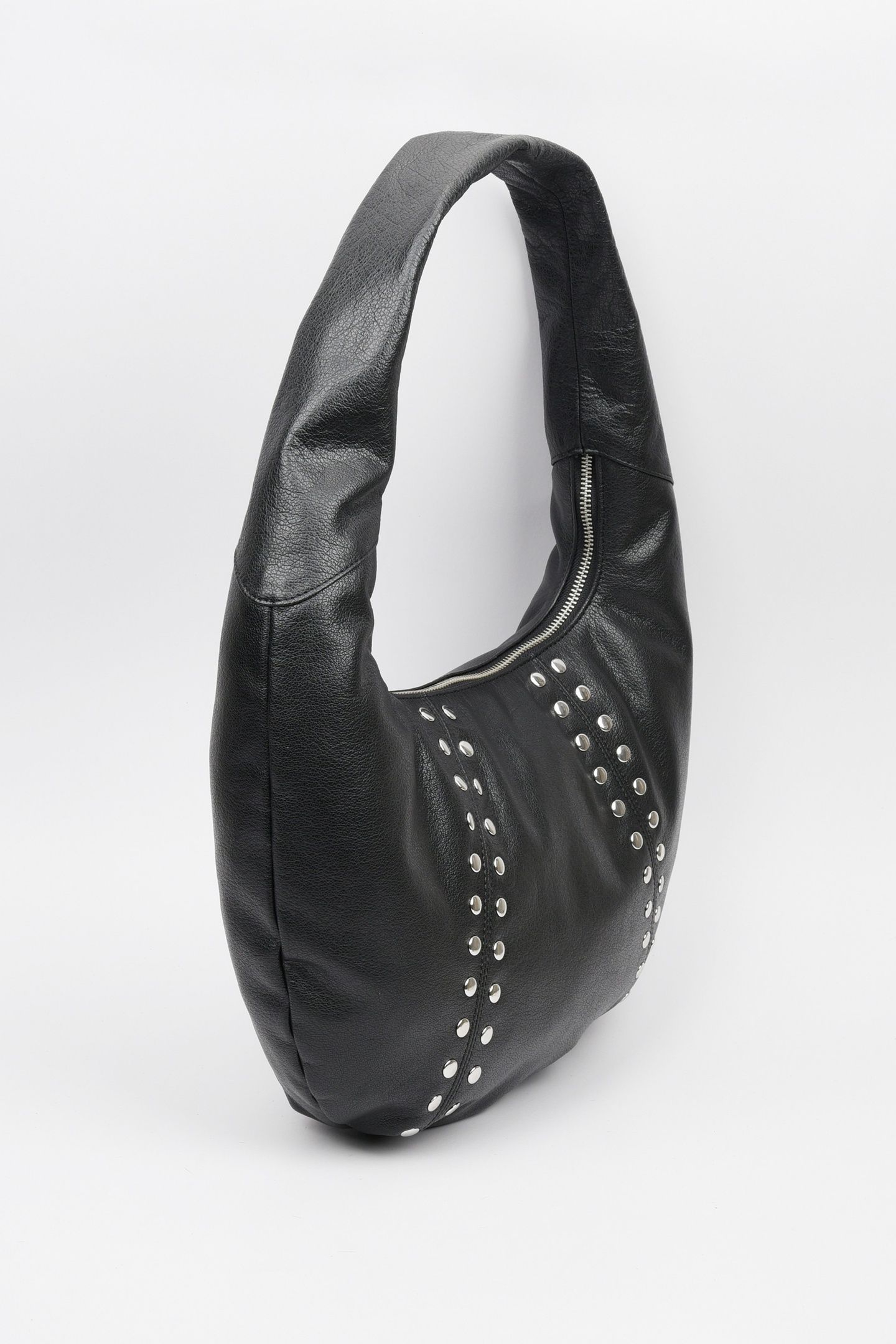 SMALL GABI RIVET MOUNTAIN BLACK 2