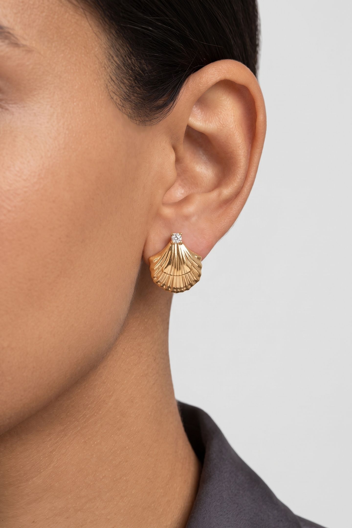 SMALL SHELL OHRRINGE GOLD 1