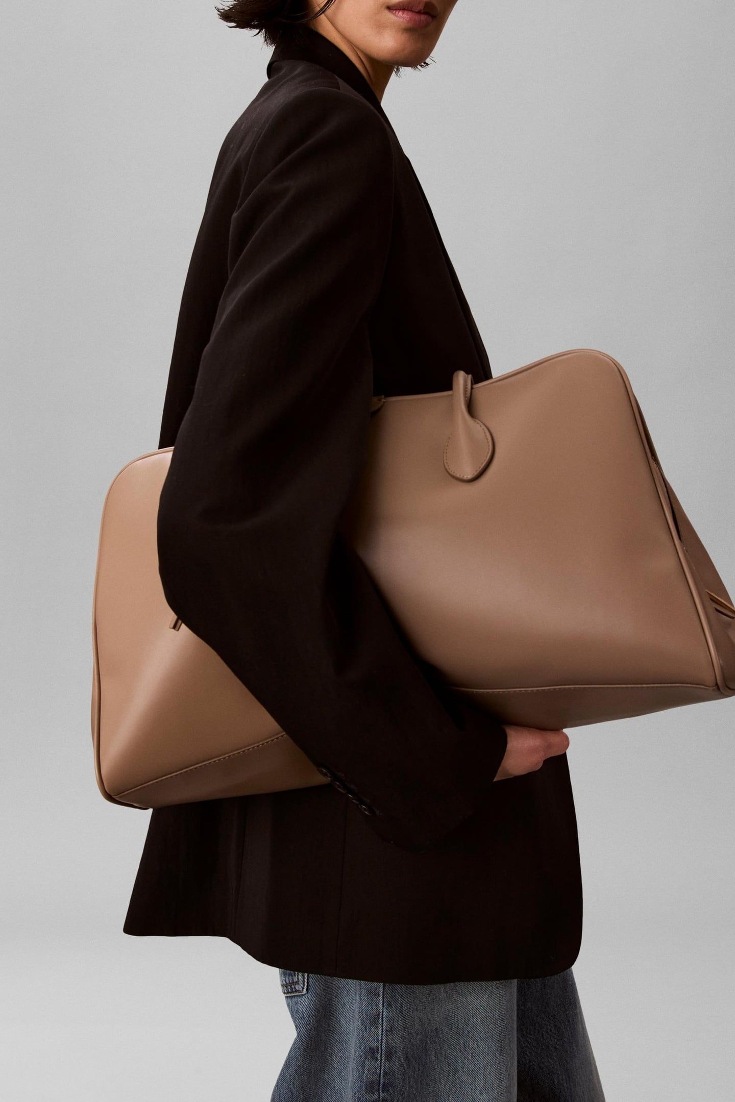 EMBLEM TRIO LARGE TOTE DESERT TAUPE 1