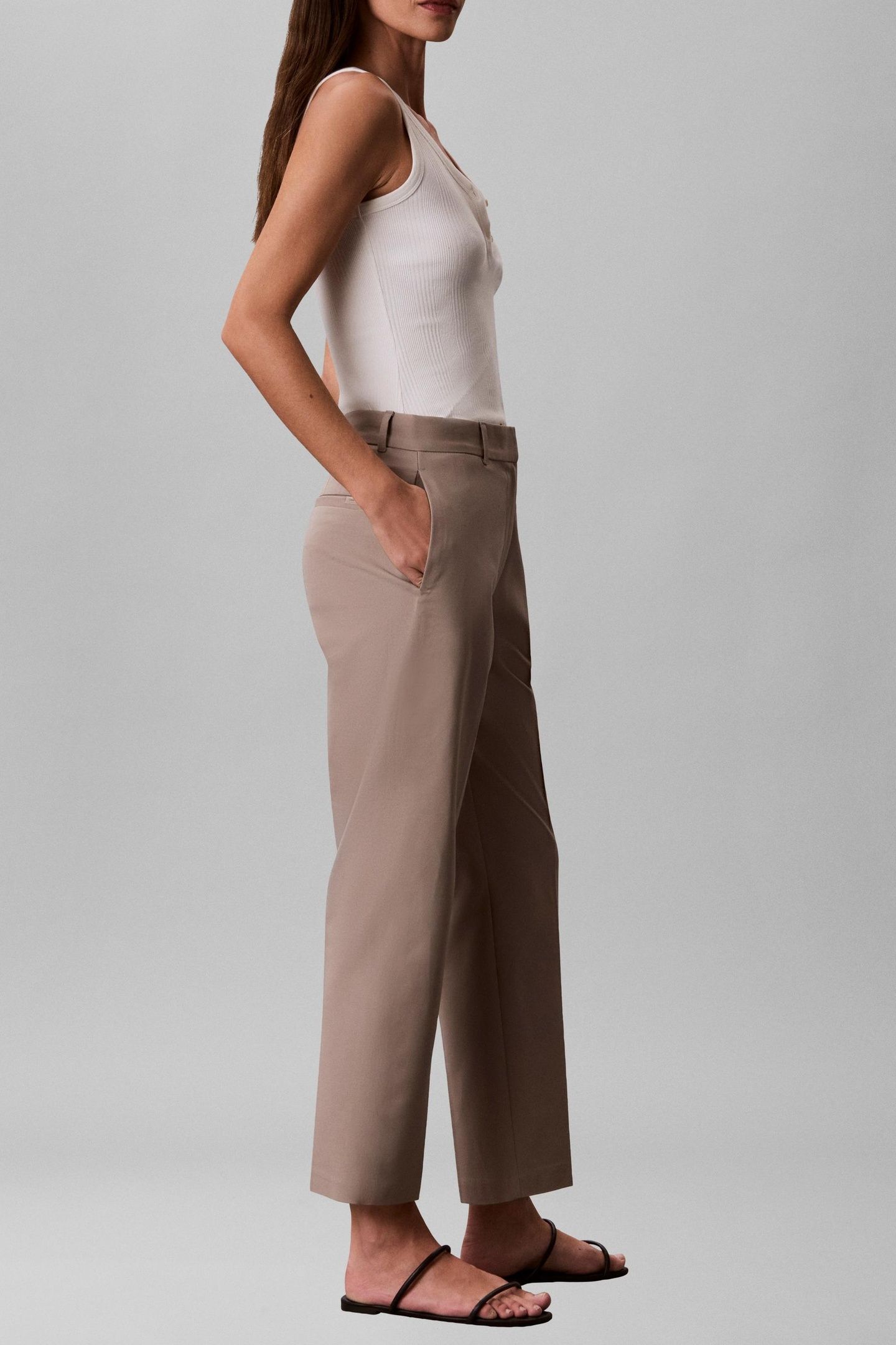 STRAIGHT LEG STRETCH JEAN ROASTED CASHEW 2