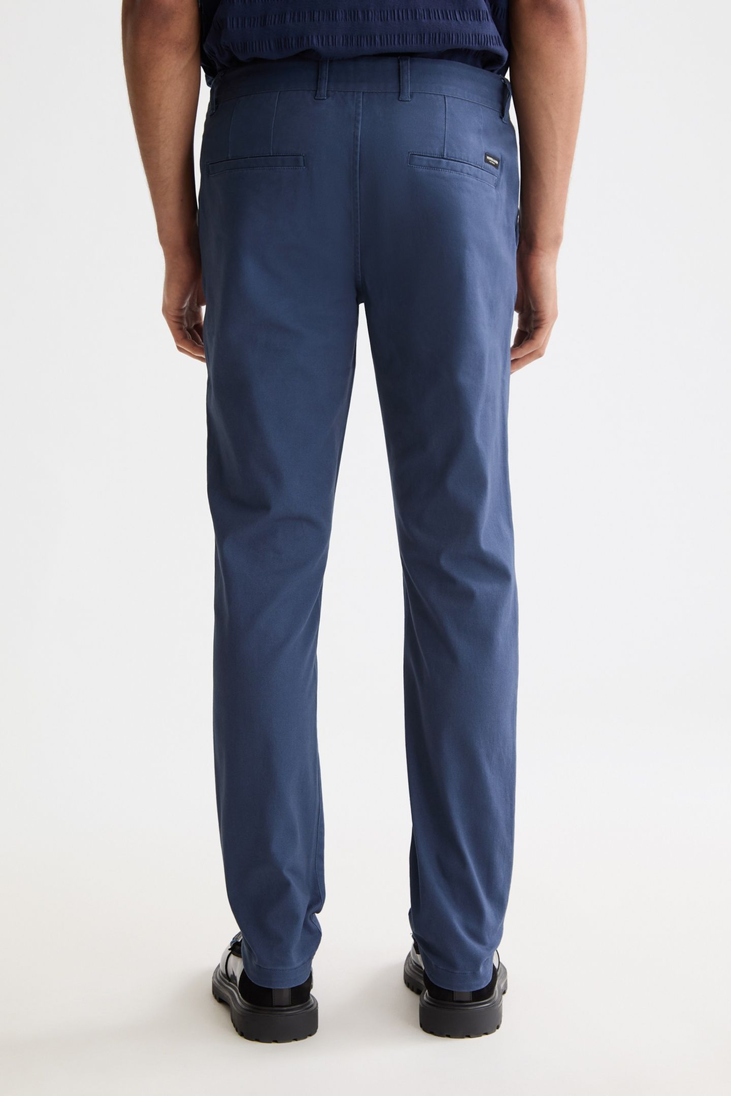 SEASONAL CORE - MOTT - WASHED COTTON BLEND CHINO INSIGNIA BL 3