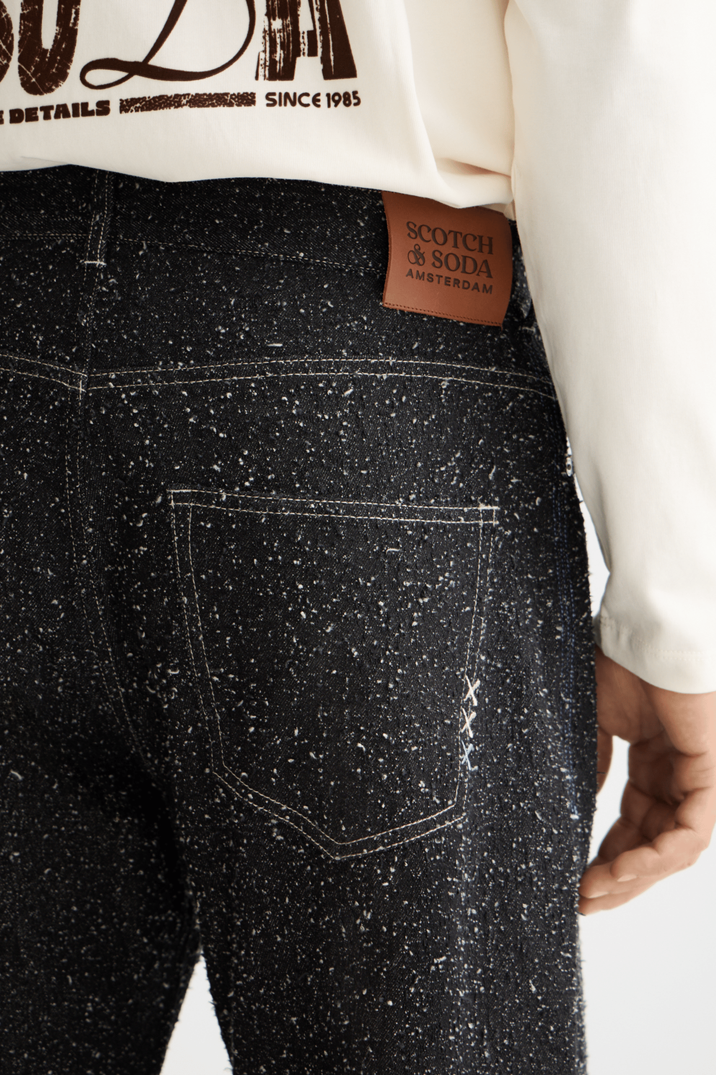 THE PITCH LOOSE  JEANS — BLACK SNOW 5