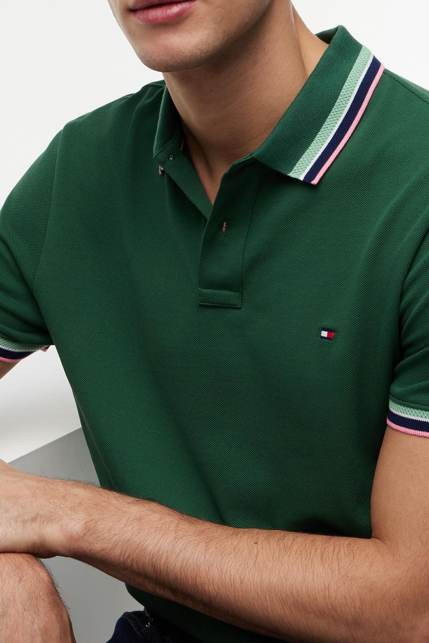 CONTRAST COLLAR CUFF STREET GREEN 5