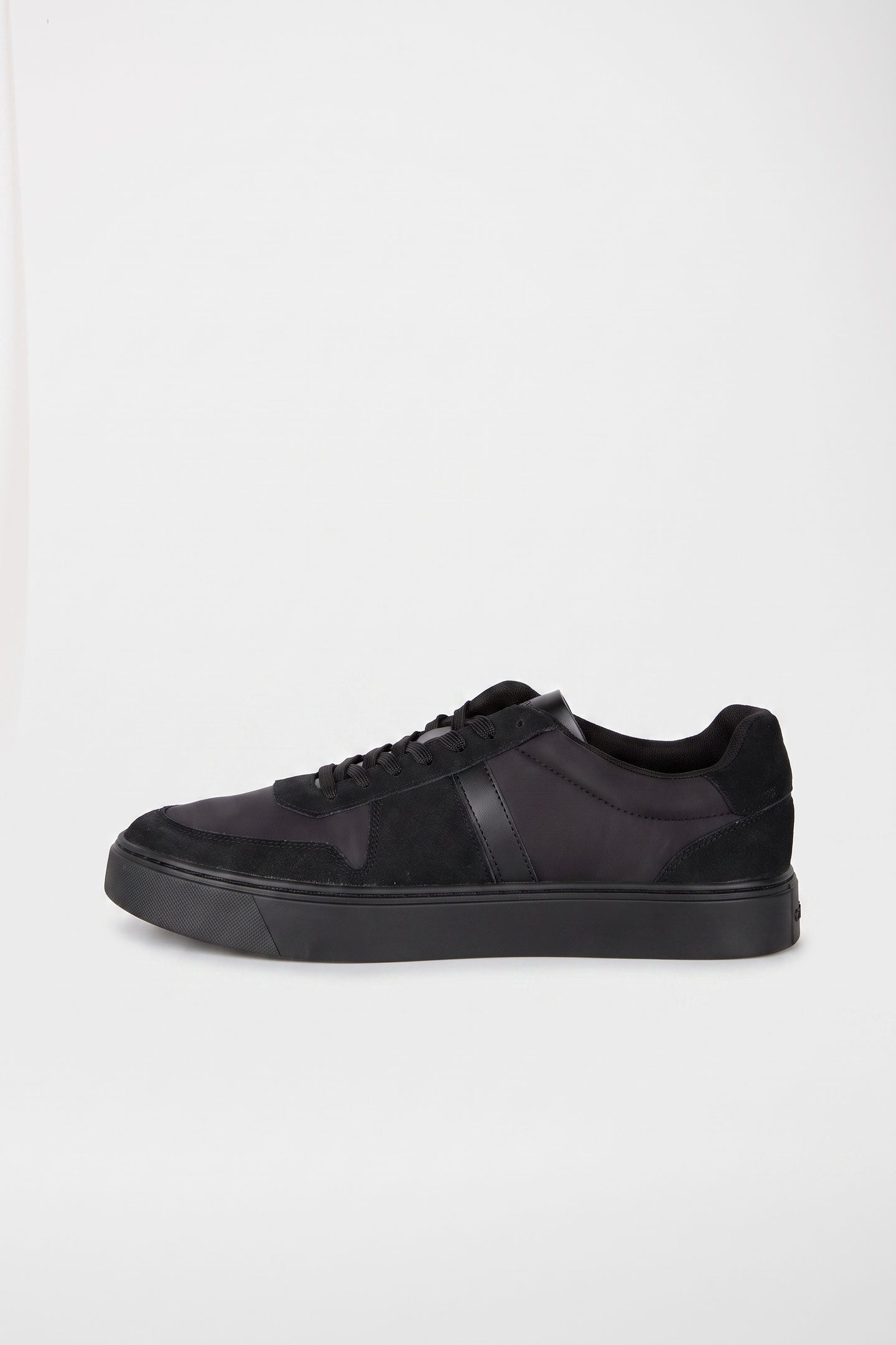 CLASSIC CUPS LACE SHOES TRIPLE BLACK 4