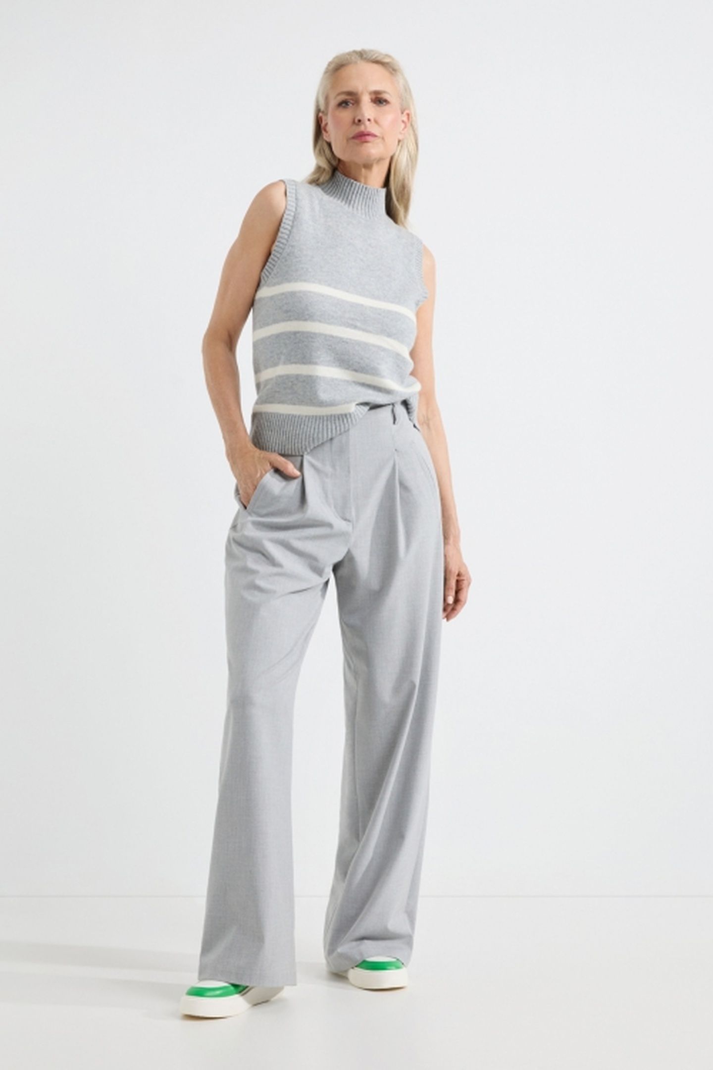ARIANNE SINGLET GREY STRIPE 3