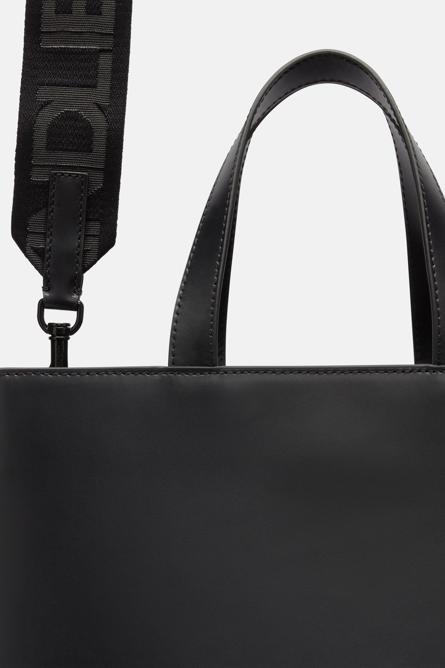 TOTE MEDIUM BLACK 6