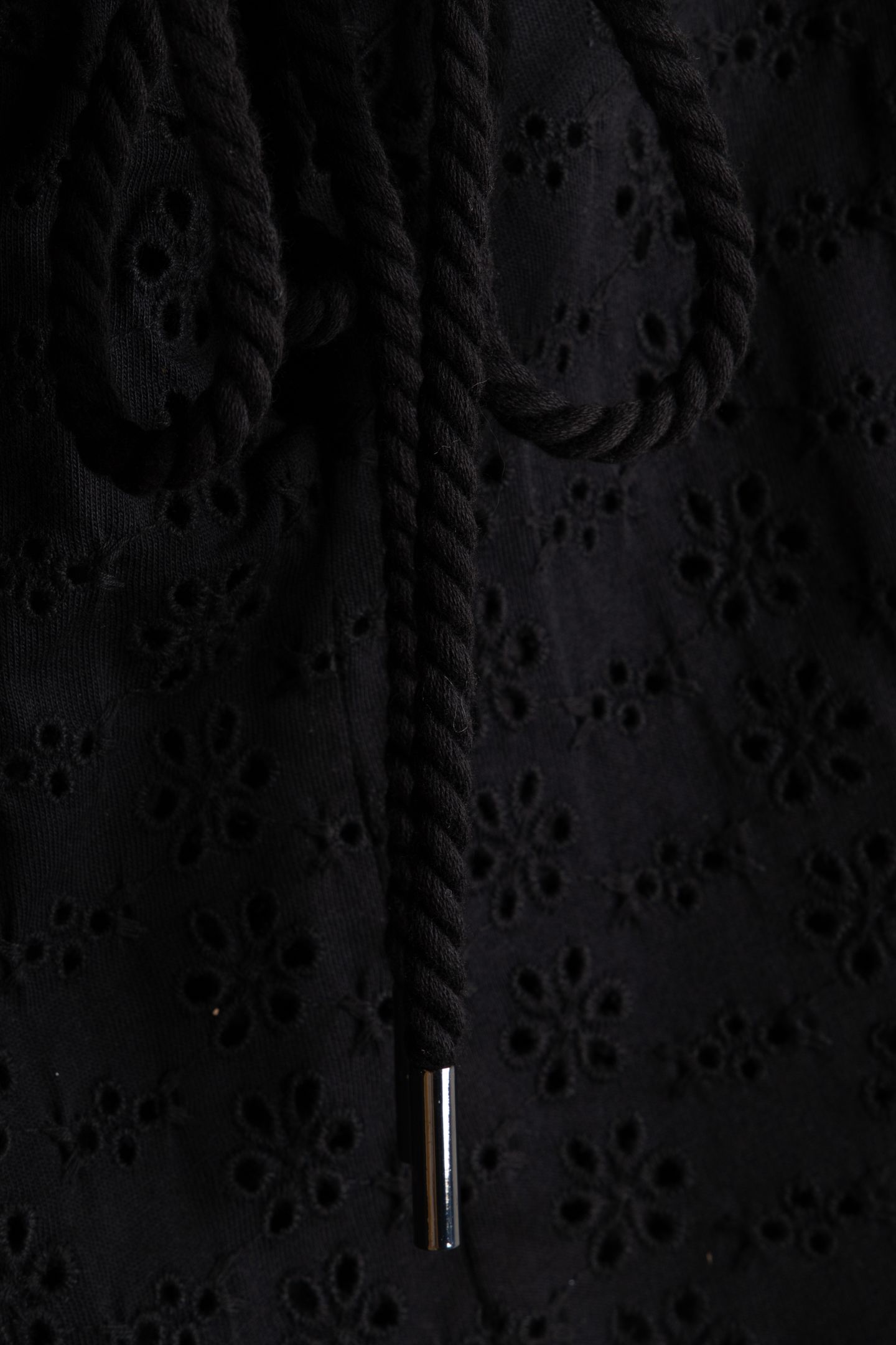 GUESS ECO ELIANE SS PUFFED TOP JET BLACK A996 4
