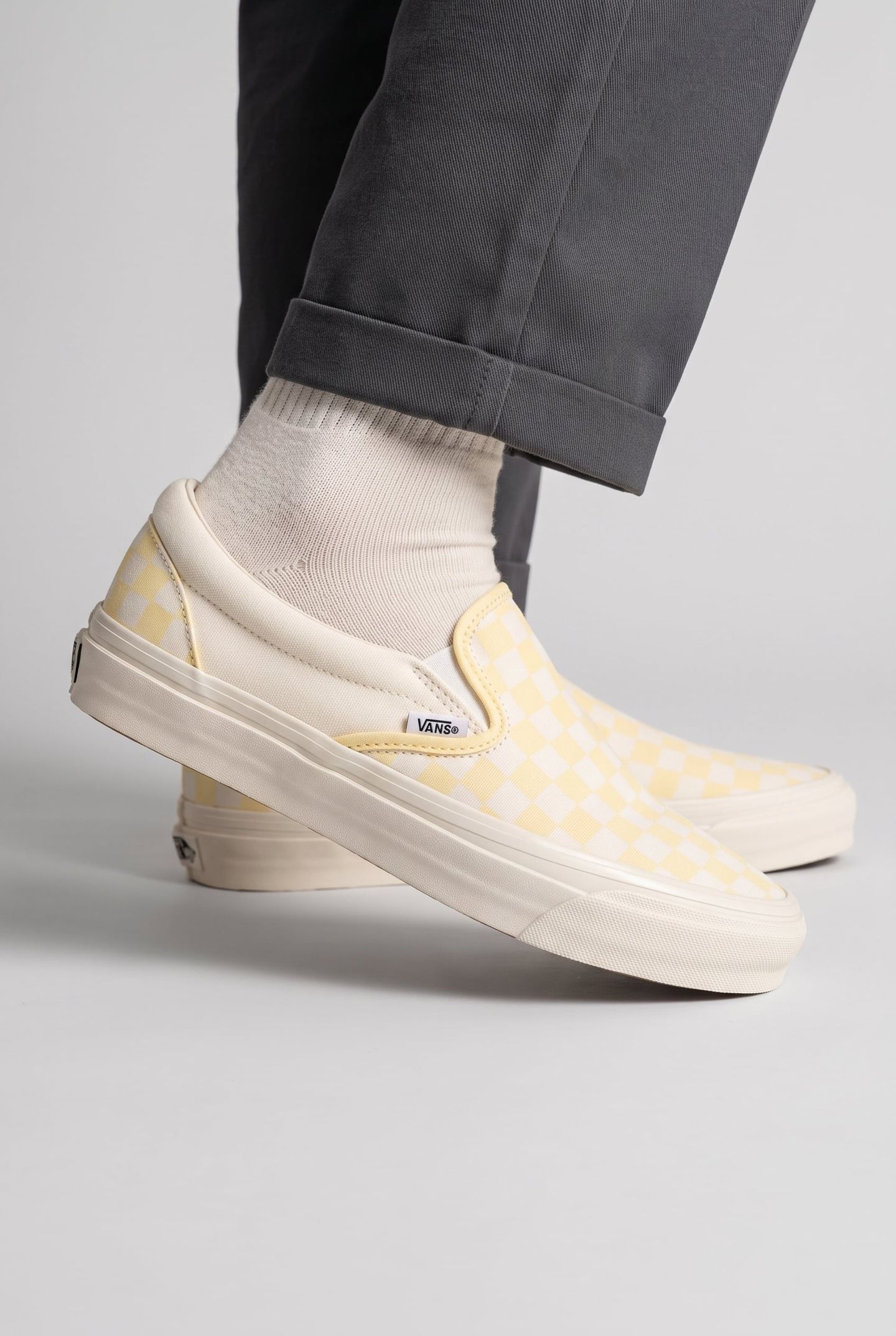 UNISEX LX CLASSIC SLIP-ON 98 YELLOW 3