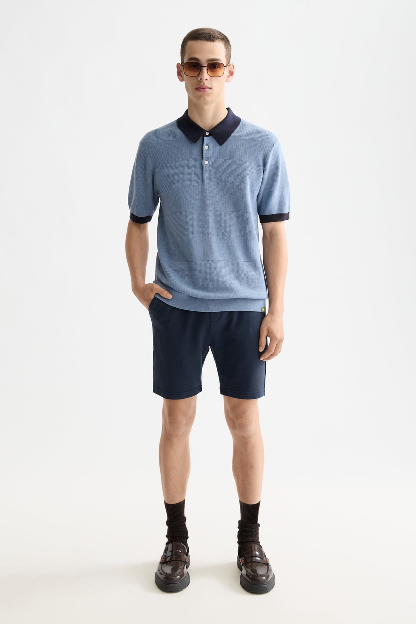 LOGO BADGE SWEATSHORTS SKY CAPTAIN 1