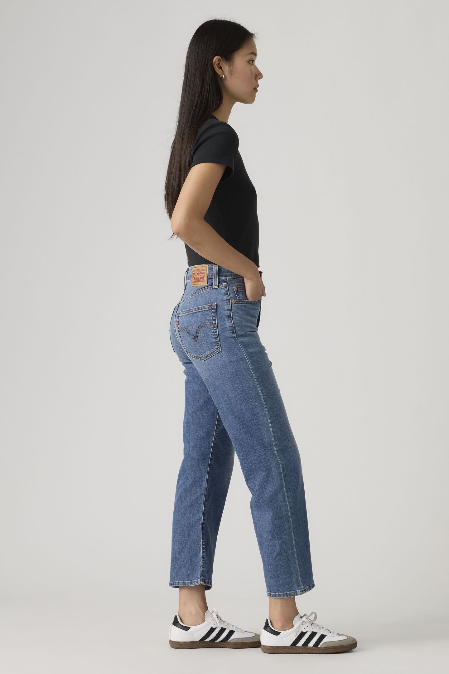 RIBCAGE STRAIGHT ANKLE LIGHTWEIGHT JEANS 4