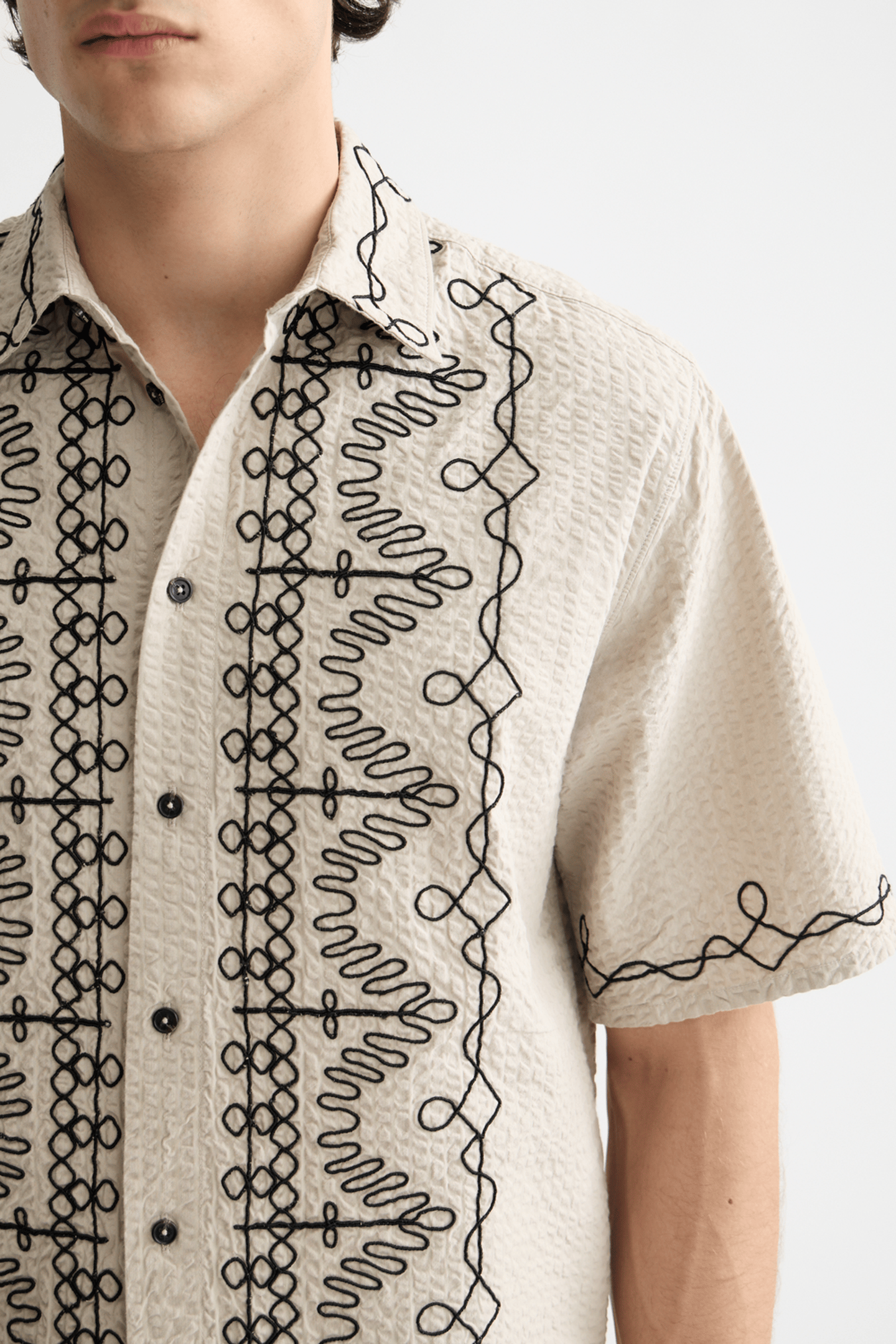 EMBROIDERED SHORT-SLEEVED SHIRT PLAZA TAUPE 5