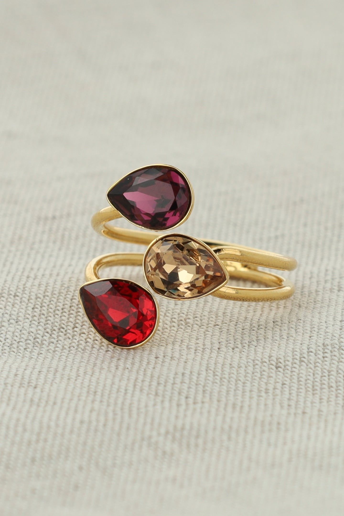 TRIPLE LEAF RING AMETHYST RED, GOLD 4
