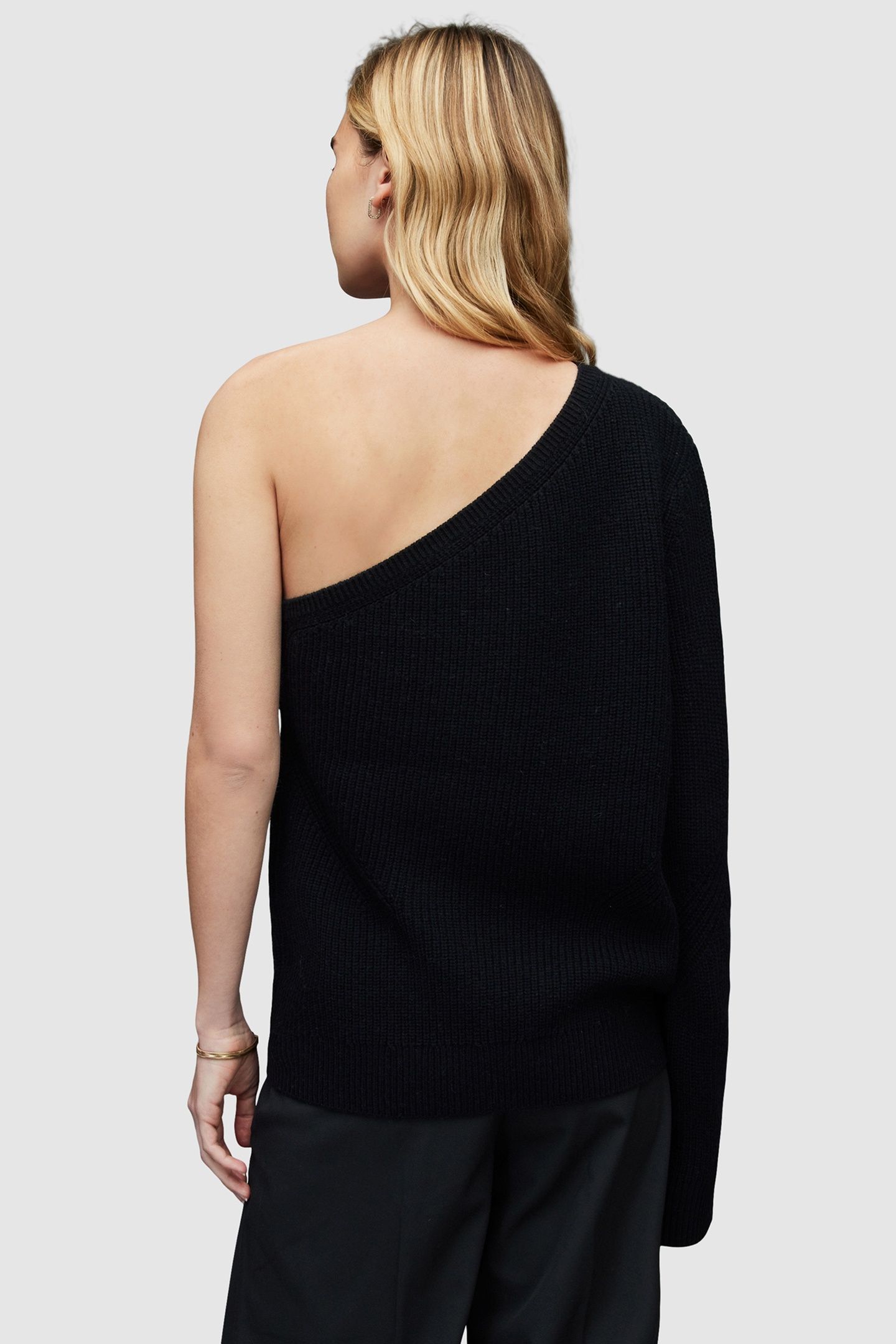 ASYMMETRIC RIBBED JU BLACK 4