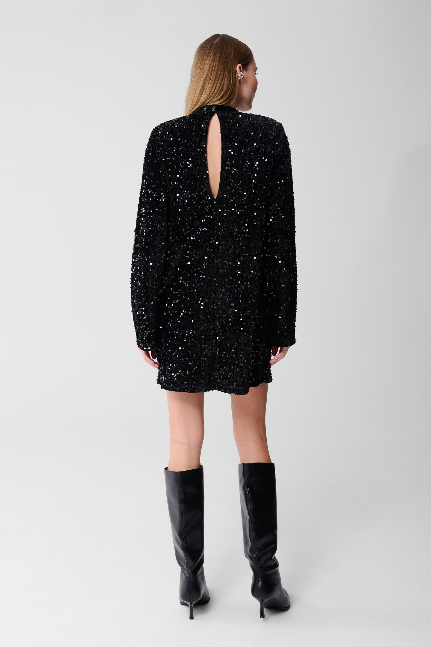 LA-SBCLEO DRESS BLACK 3
