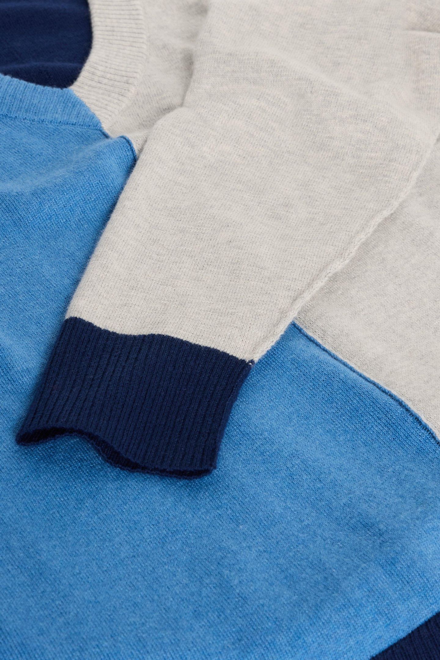 MAGGIE V NECK JUMPER BLUE MULTI 6