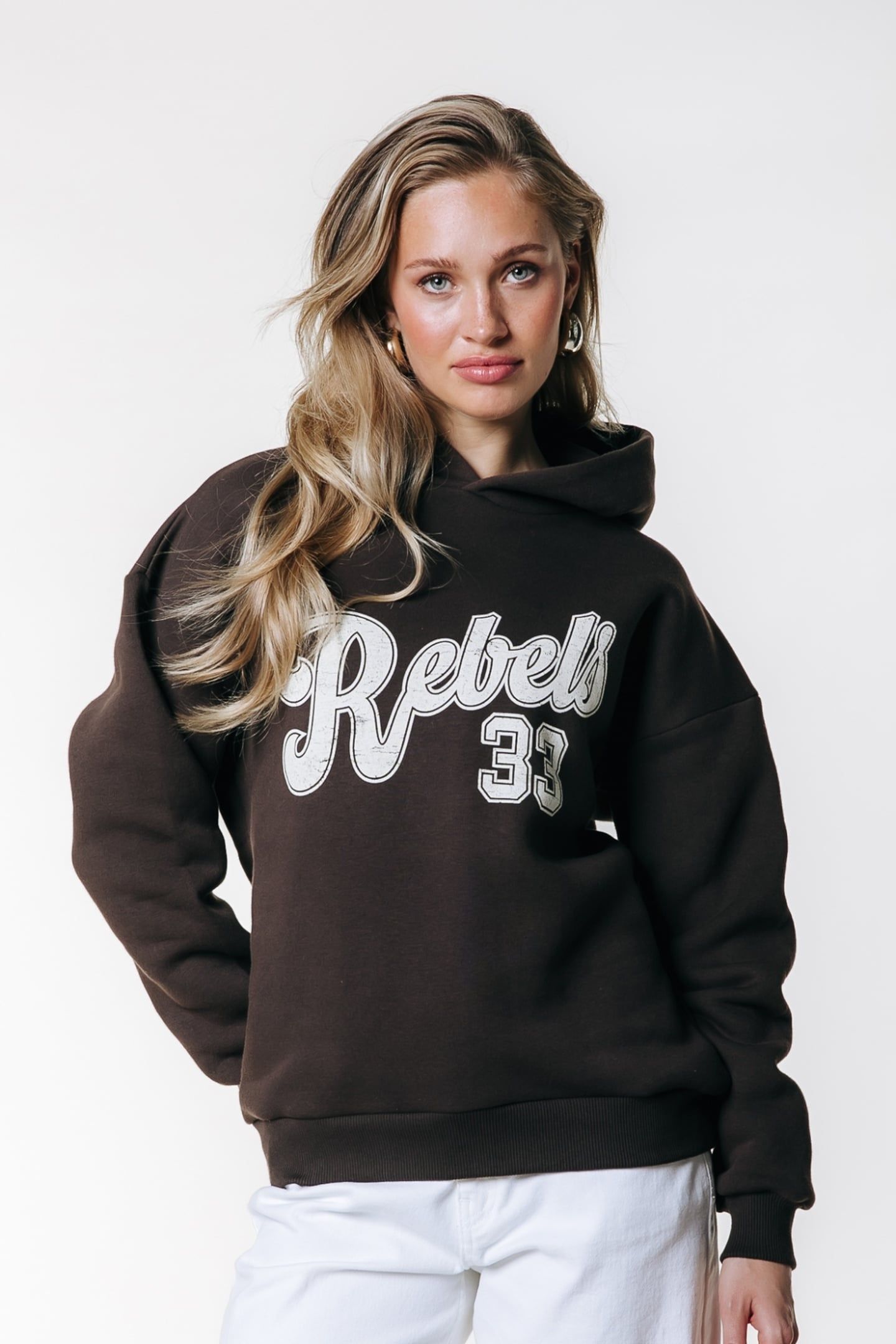 REBEL 33 CLEAN HOODIE BROWN 1