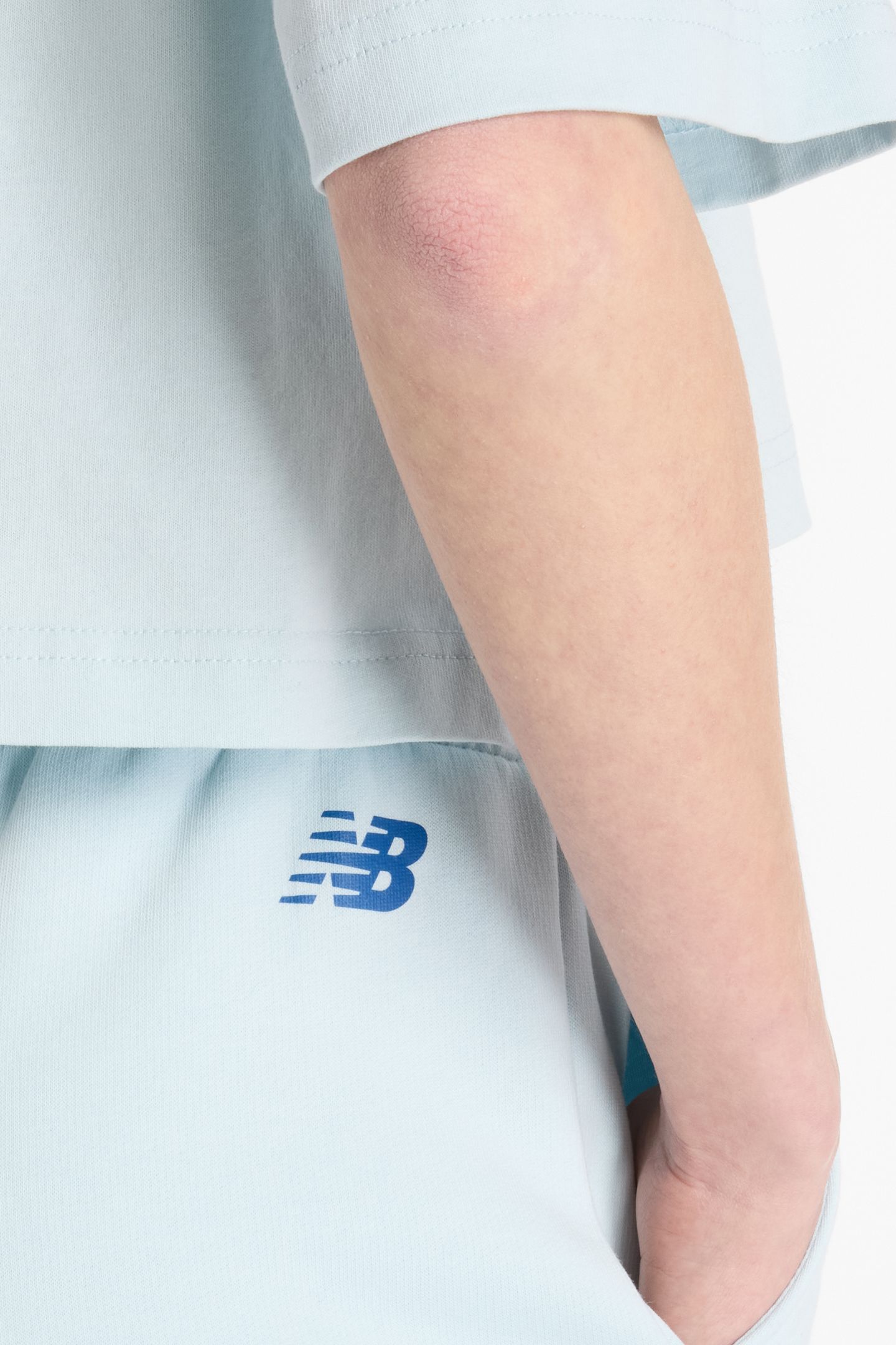 REIMAGINED FLEECE SHORT FROSTEDG 4