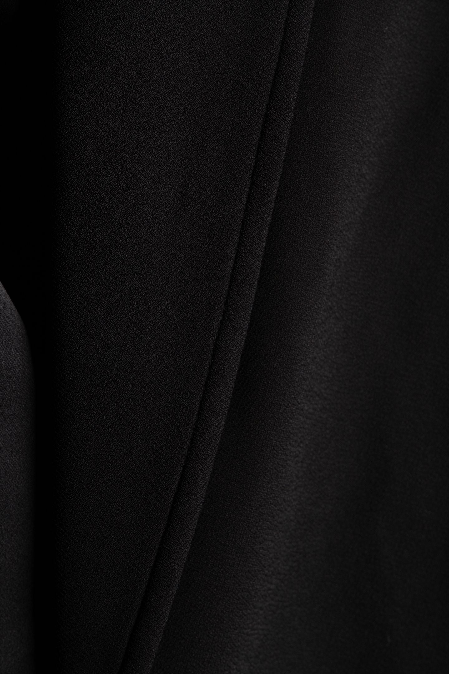 MASHA COVER SHOULDER JET BLACK A996 4
