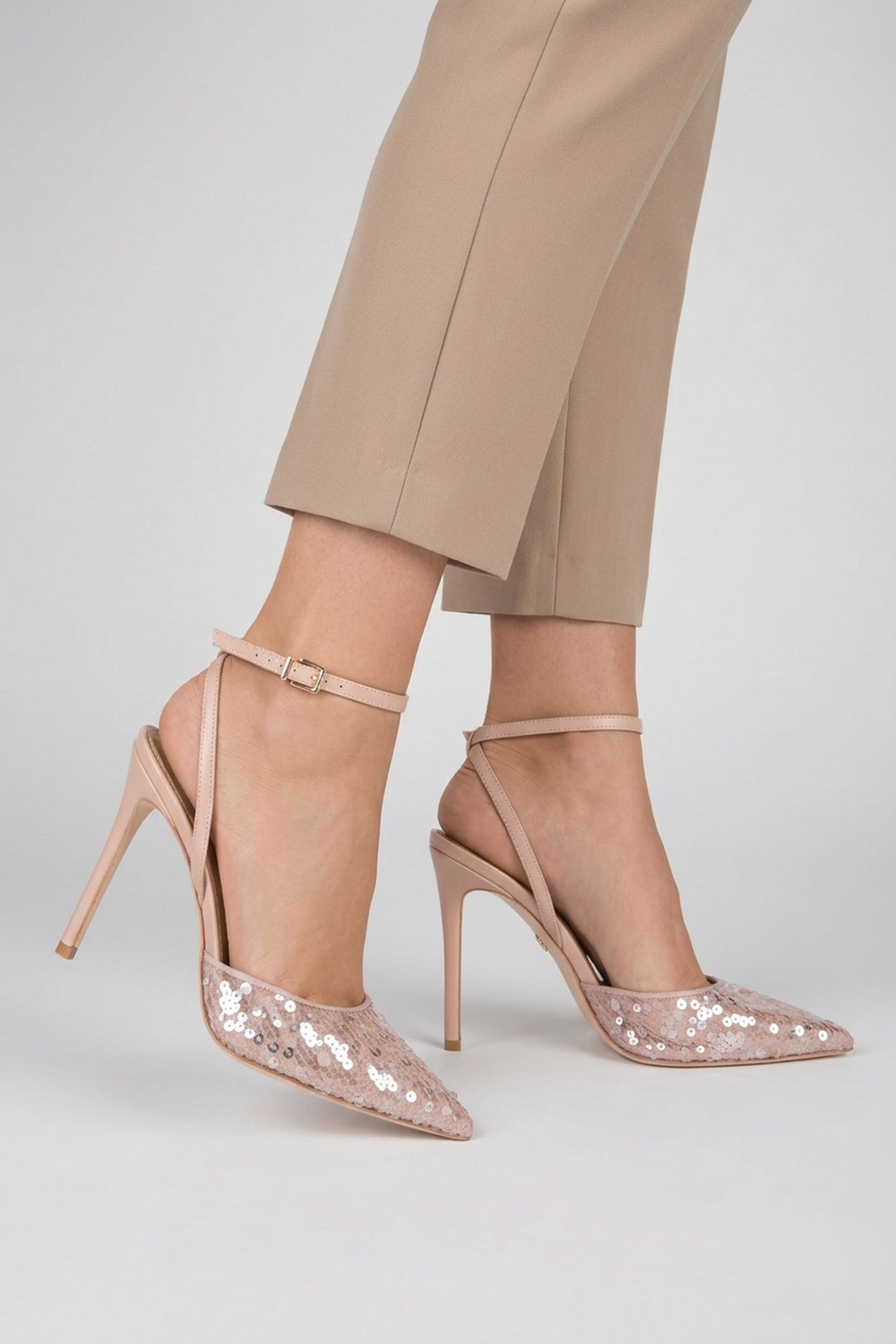 ANKLE STRAP PUMP SAND GRAIN 3