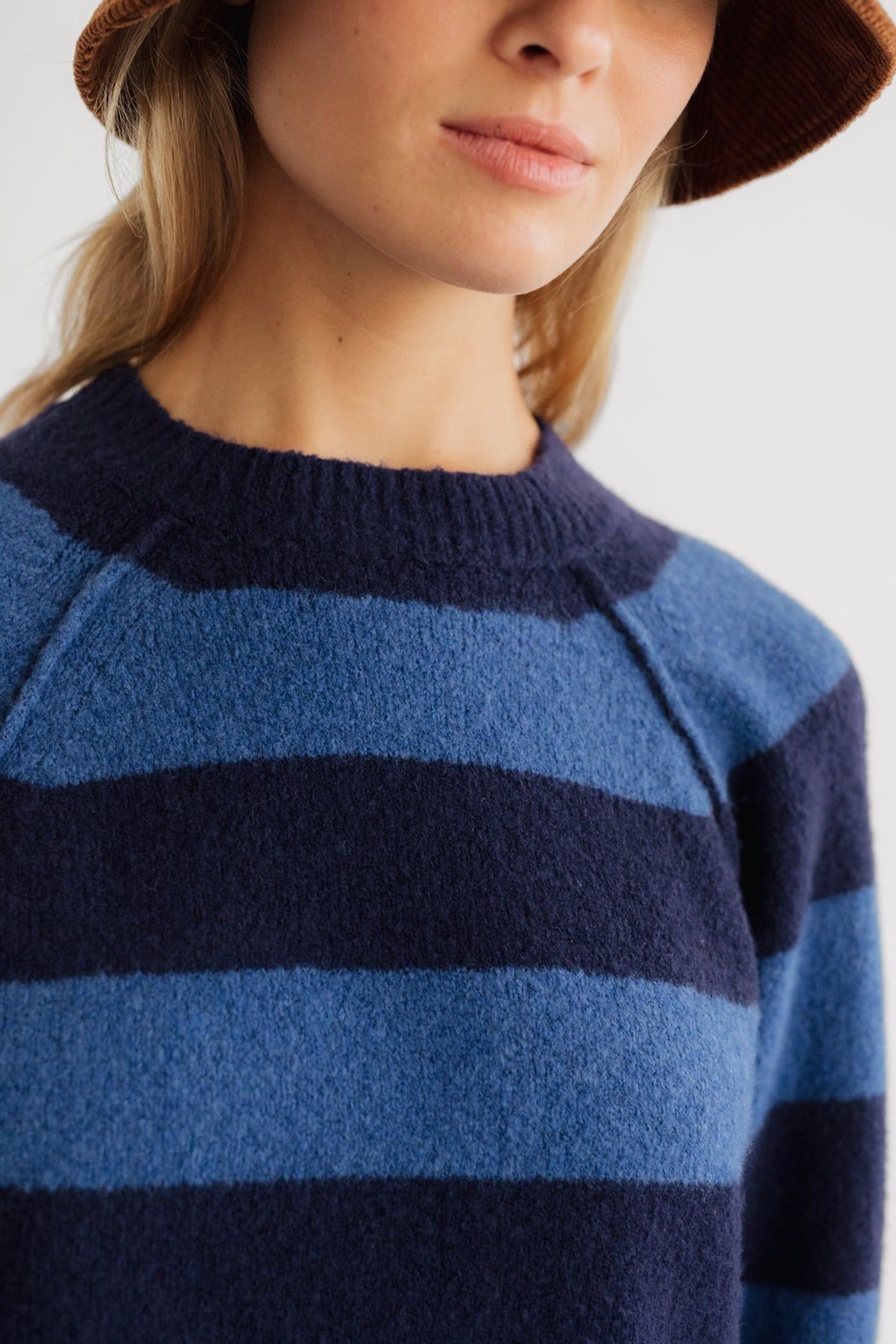 BALLYWALKER KNIT BLUE STRIPES 5