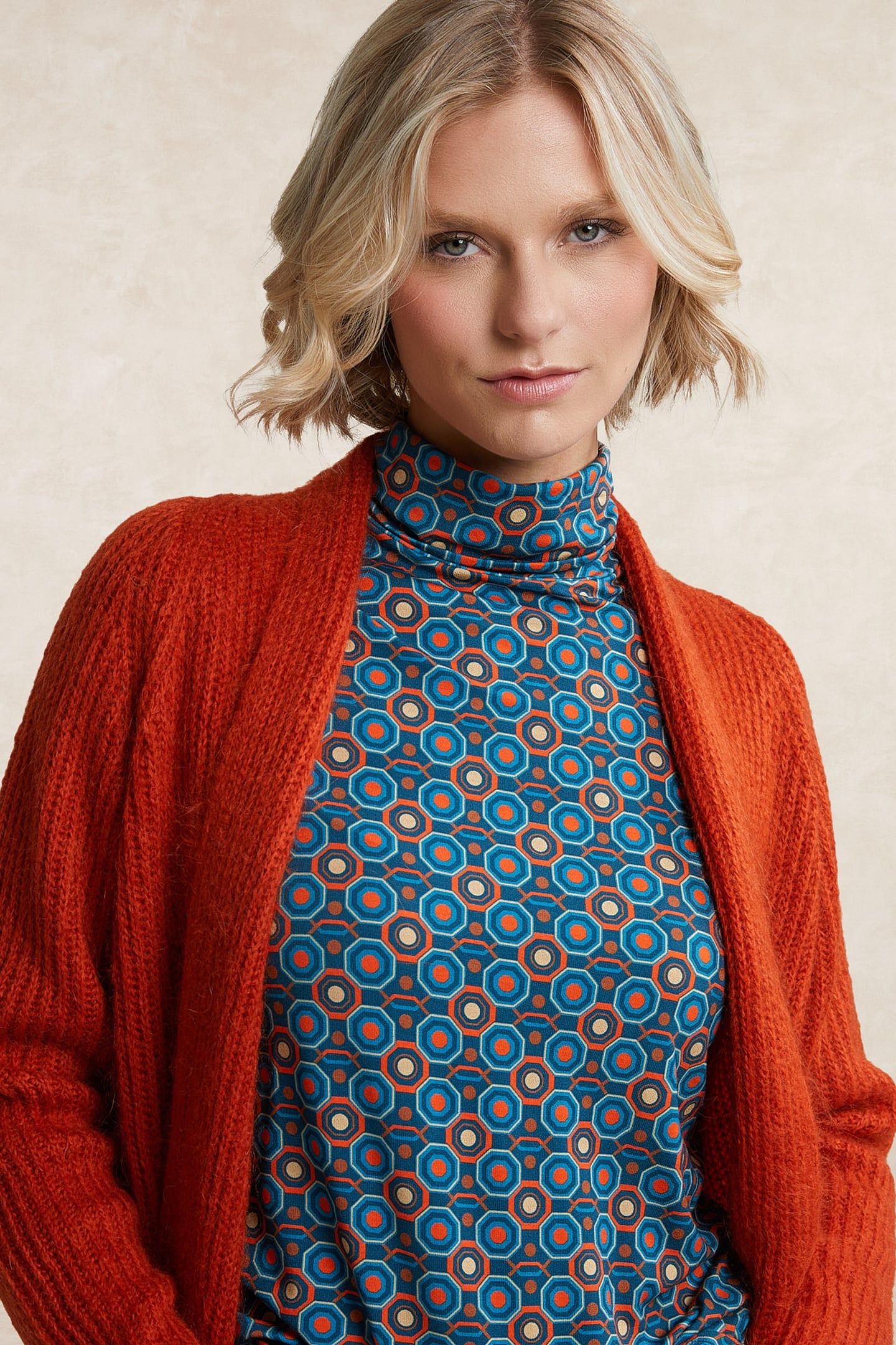 LONG CARDIGAN LONG SLEEVES ORANGE 3