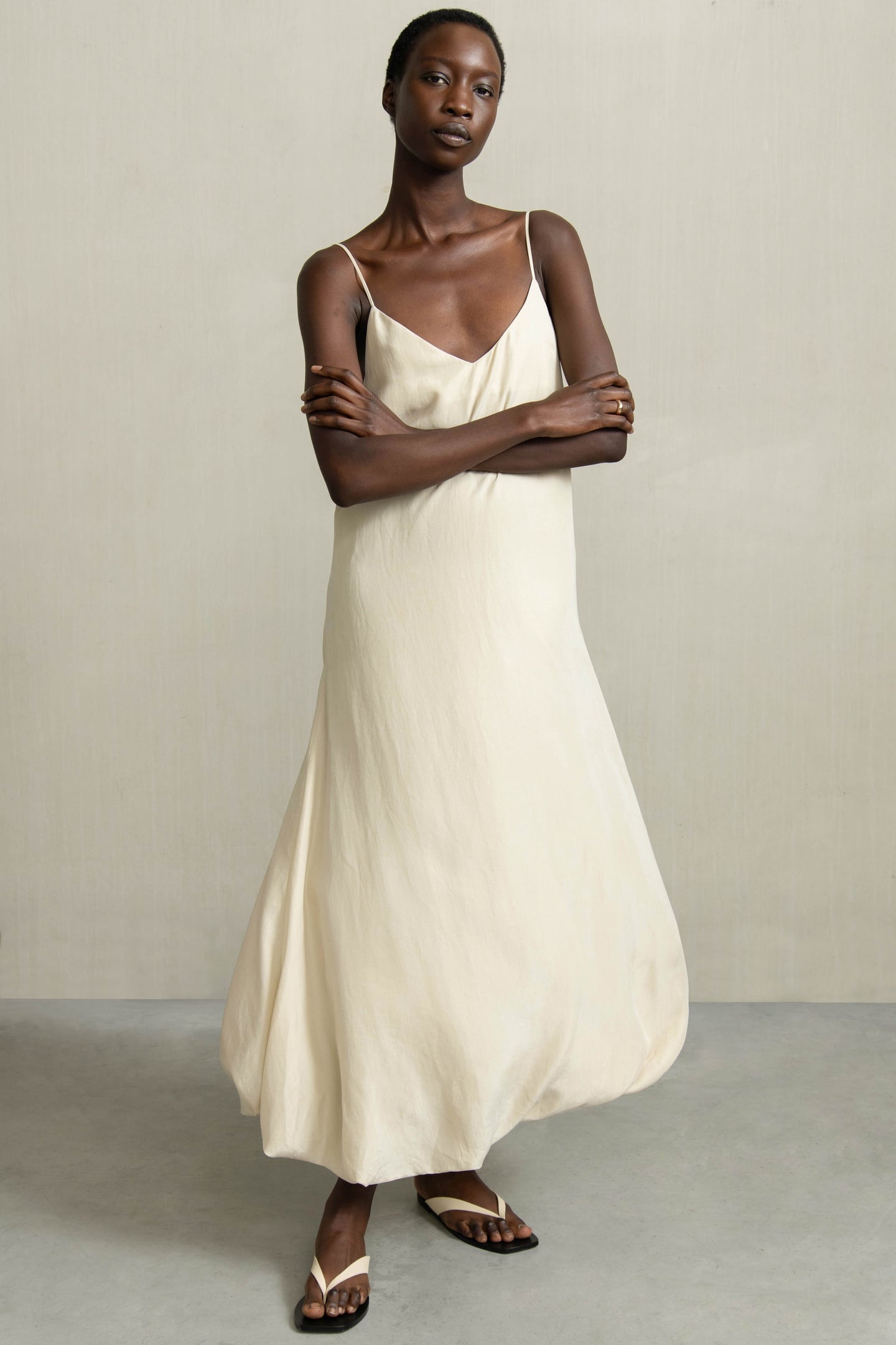 WHITLEY BEIGE 2