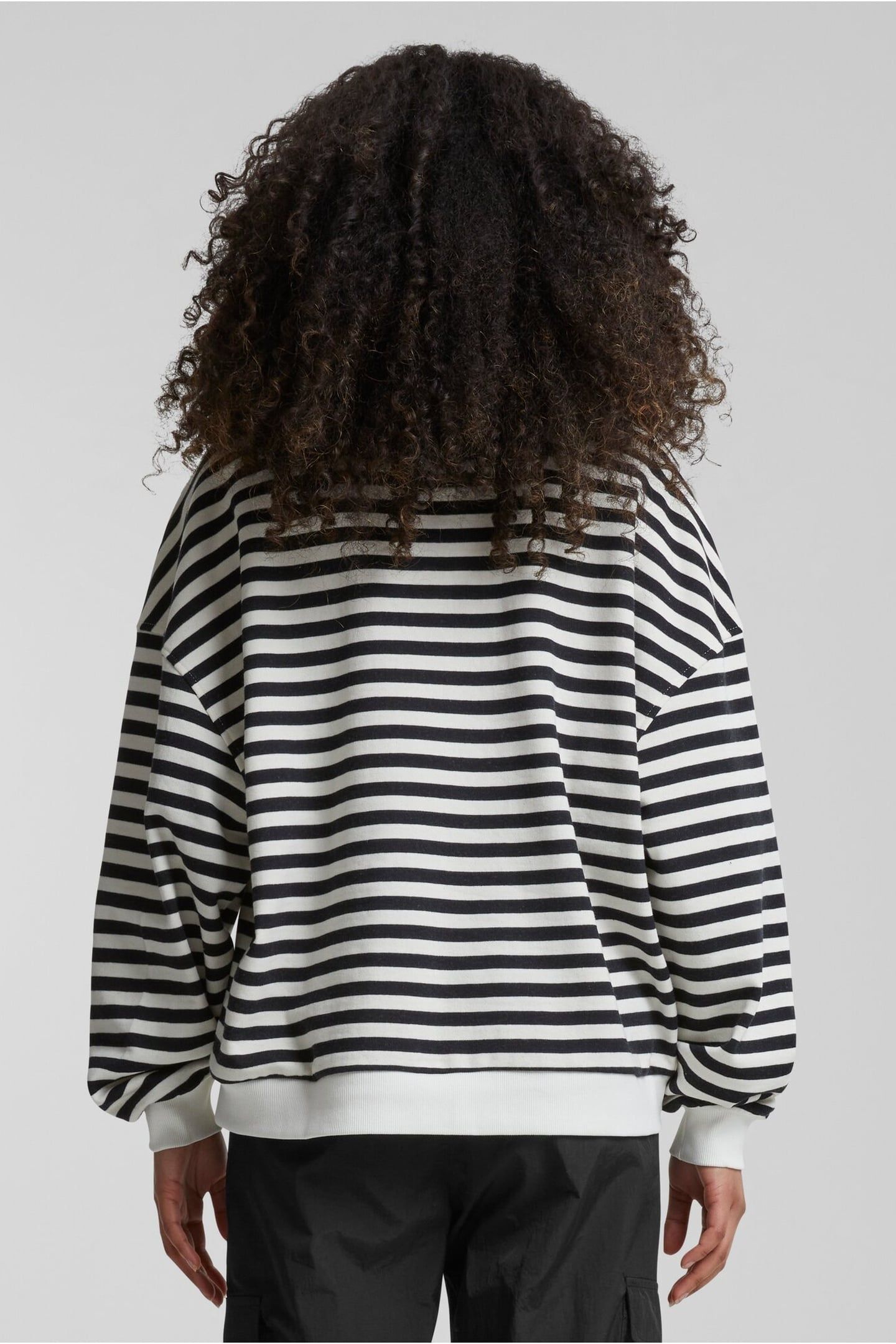 LADIES OVERSIZED STRIPED CREWNECK BLACK/WHITESAND 2