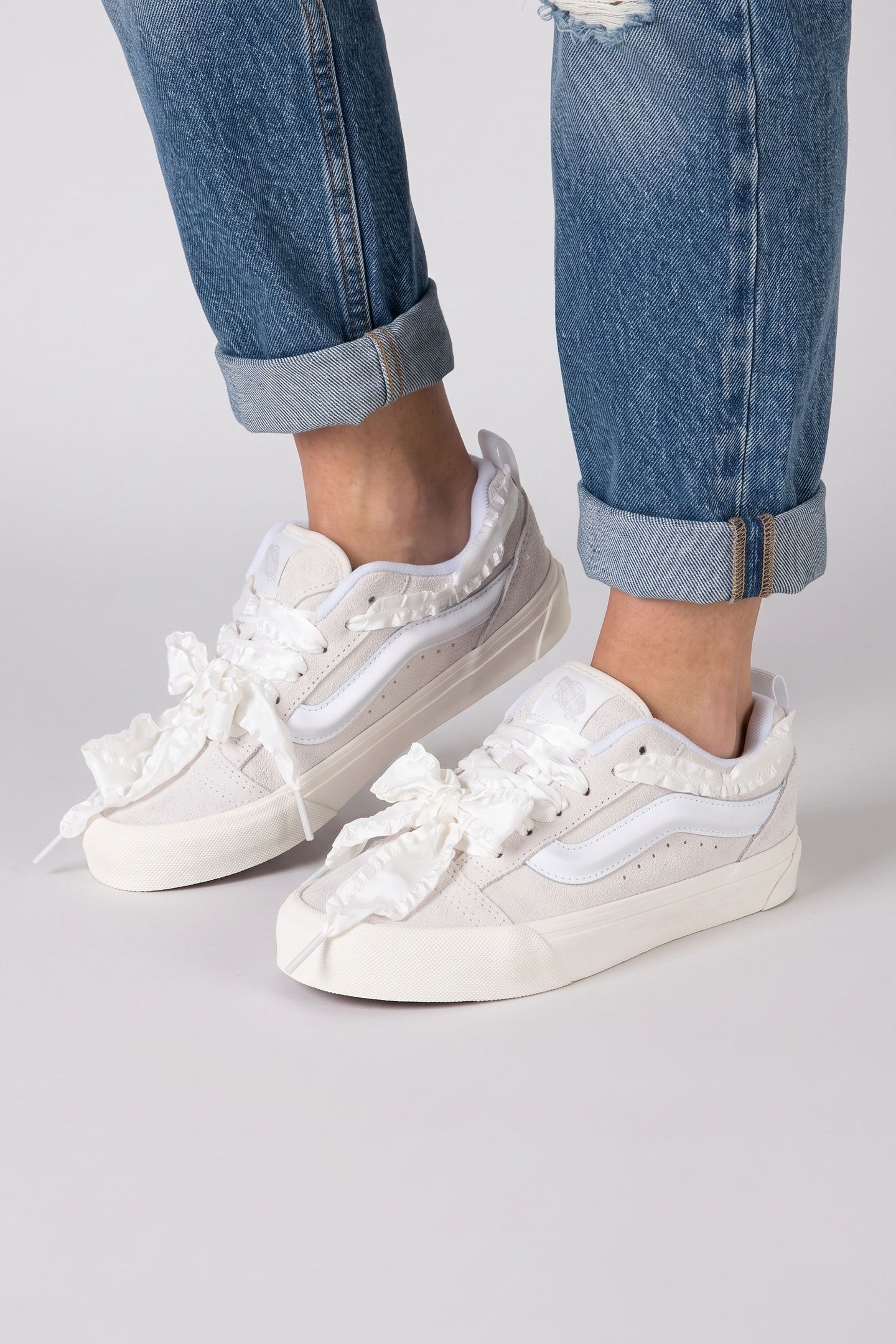 UNISEX KNU SKOOL WHITE 2