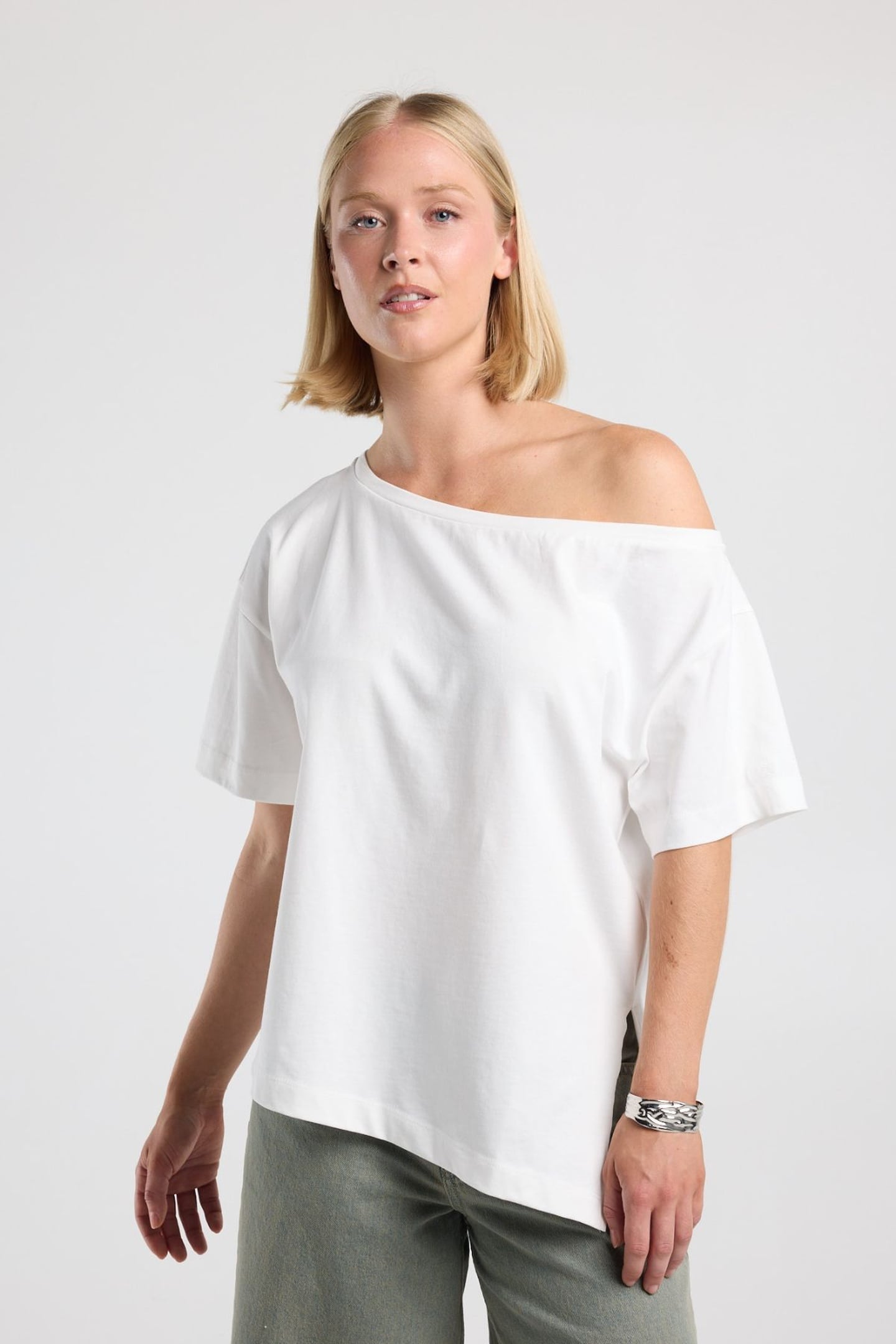 ESTI OFF WHITE 1