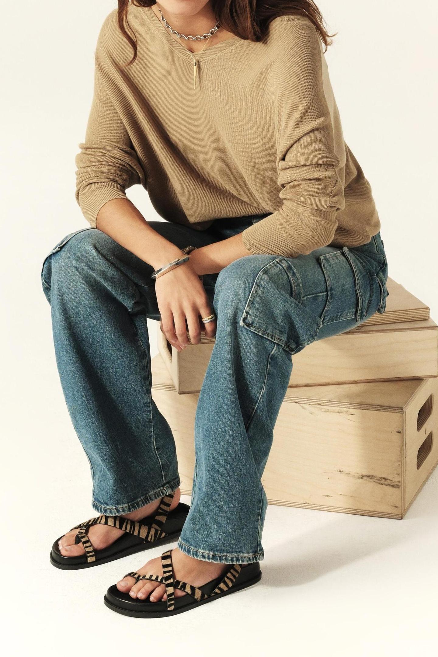 LONG SLEEVES KNIT CAMEL 9