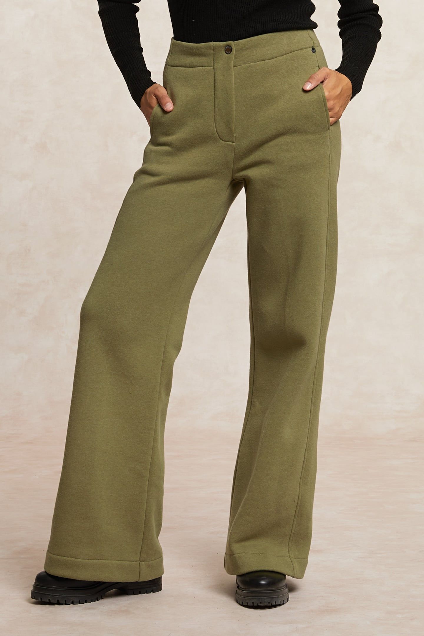 FLEECE PANTS MOSS GREEN 3