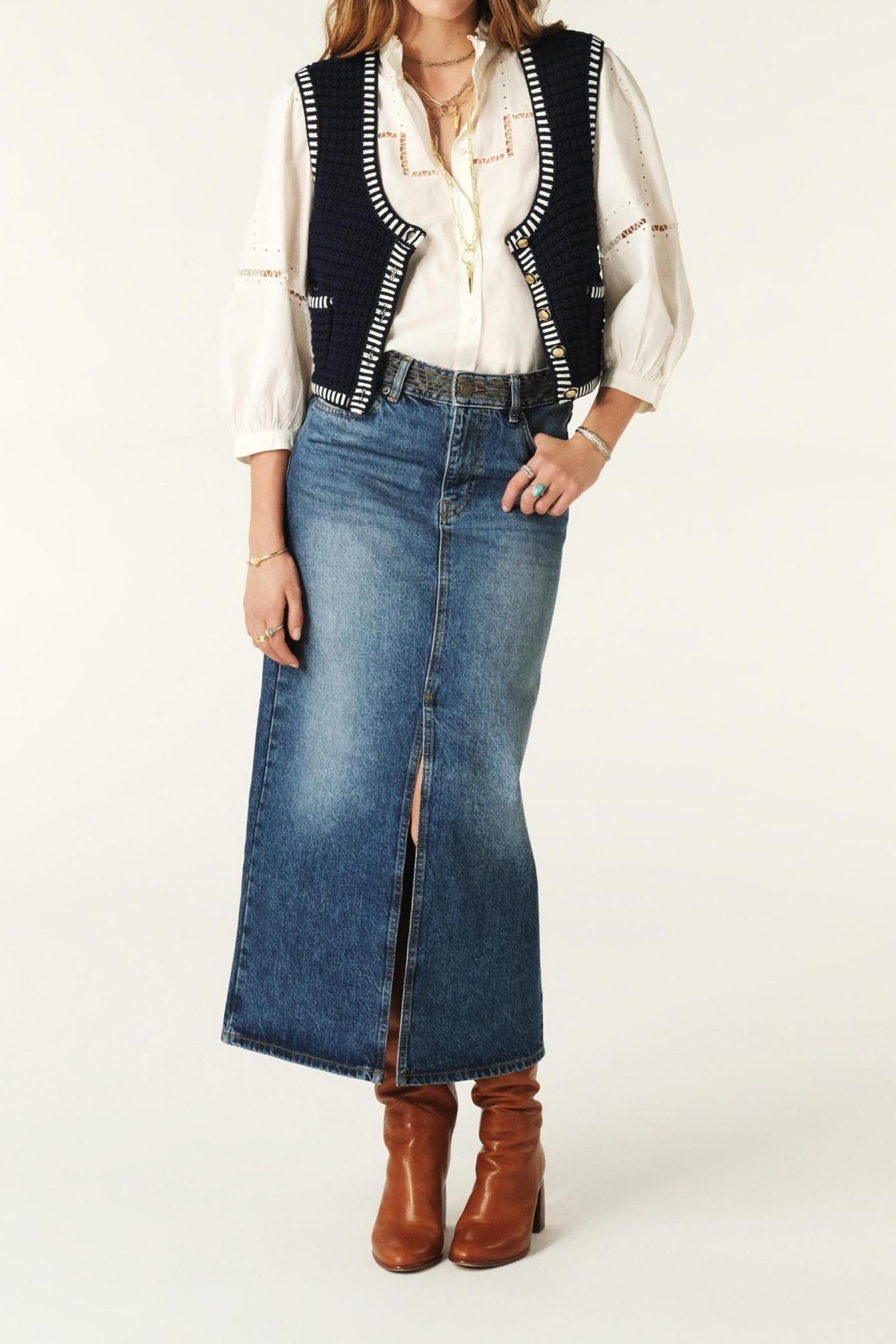 MID-LENGTH SKIRT BLUE 3