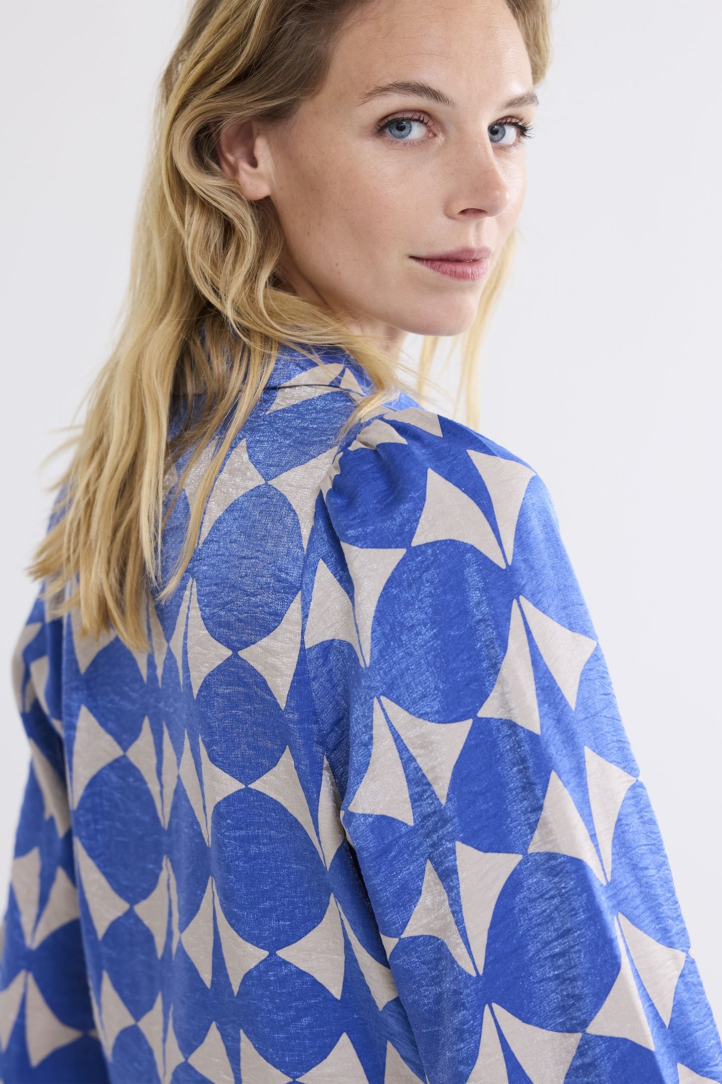 BLOUSE TWO TONE PRINT ROYAL BLUE 4