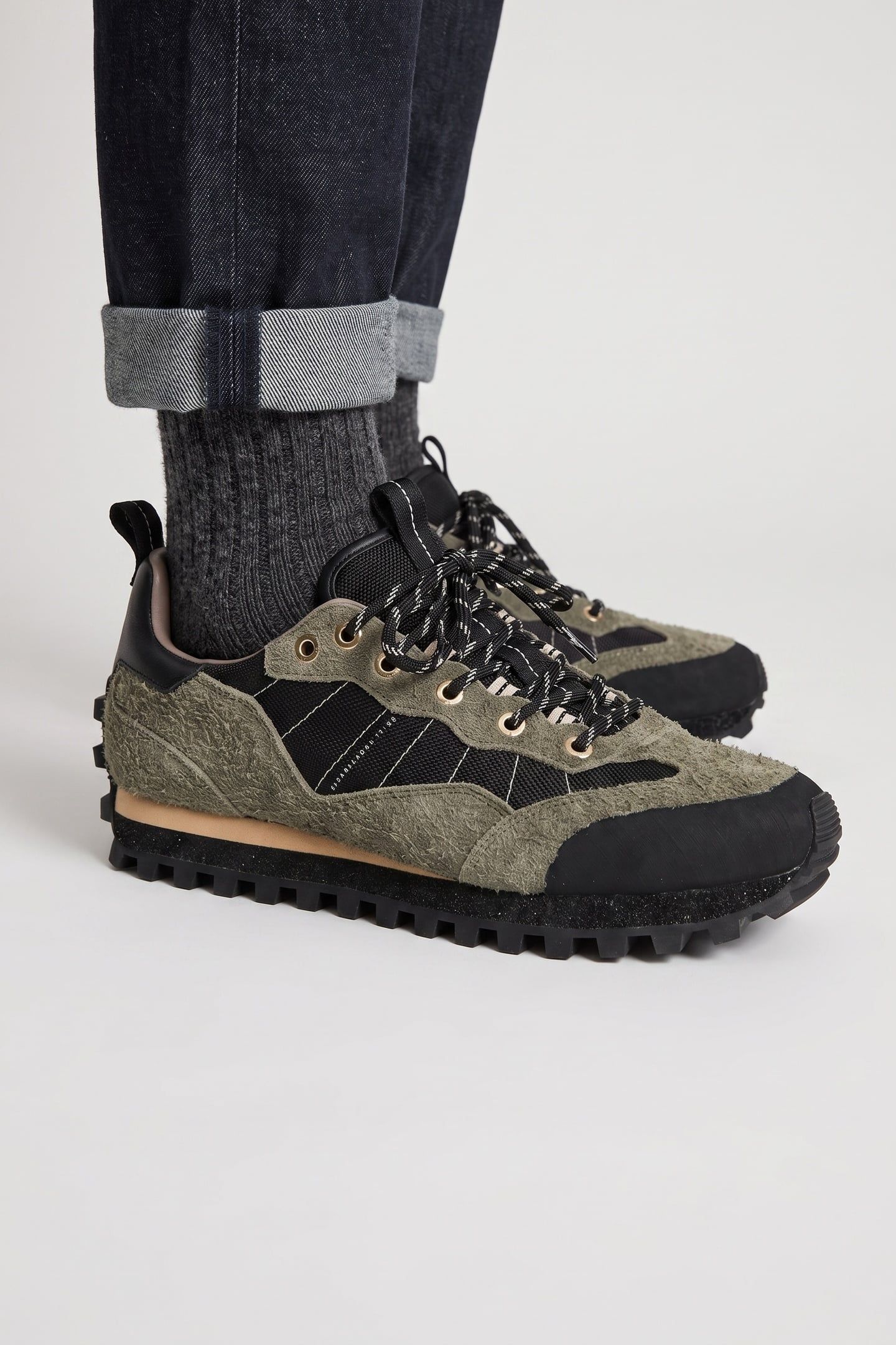 NEVIS SNEAKER KHAKI GREEN/BLACK 2