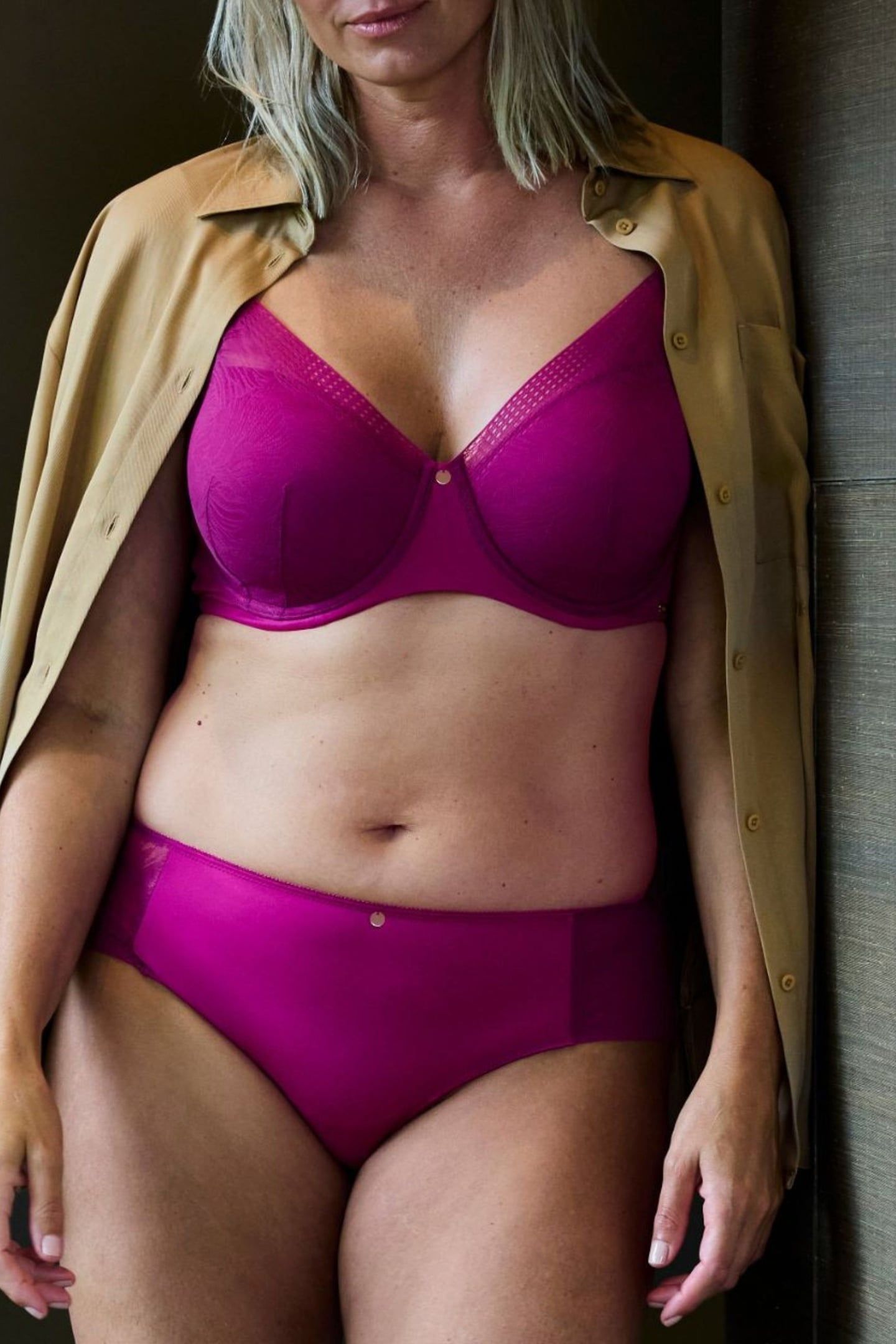 CO BRA TSHIRT COVERING MEMORY SOFT LACE ULTRAVIOLET 3